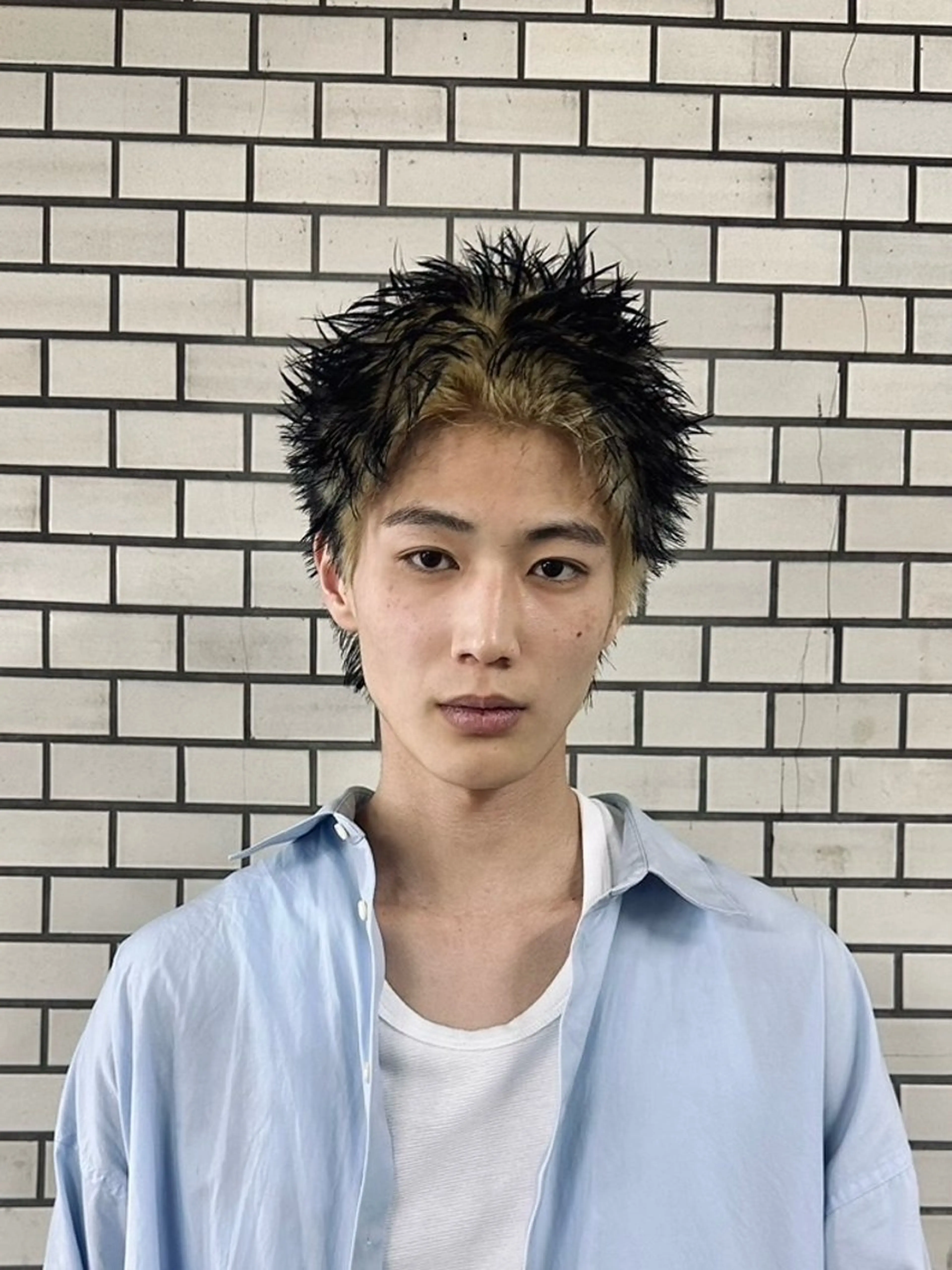 ショート カラー メンズ メンズブリーチ スパイキーショート ブリーチ デザインカラー ショートヘア メンズパーマ 新宿 yudaiのヘアスタイル