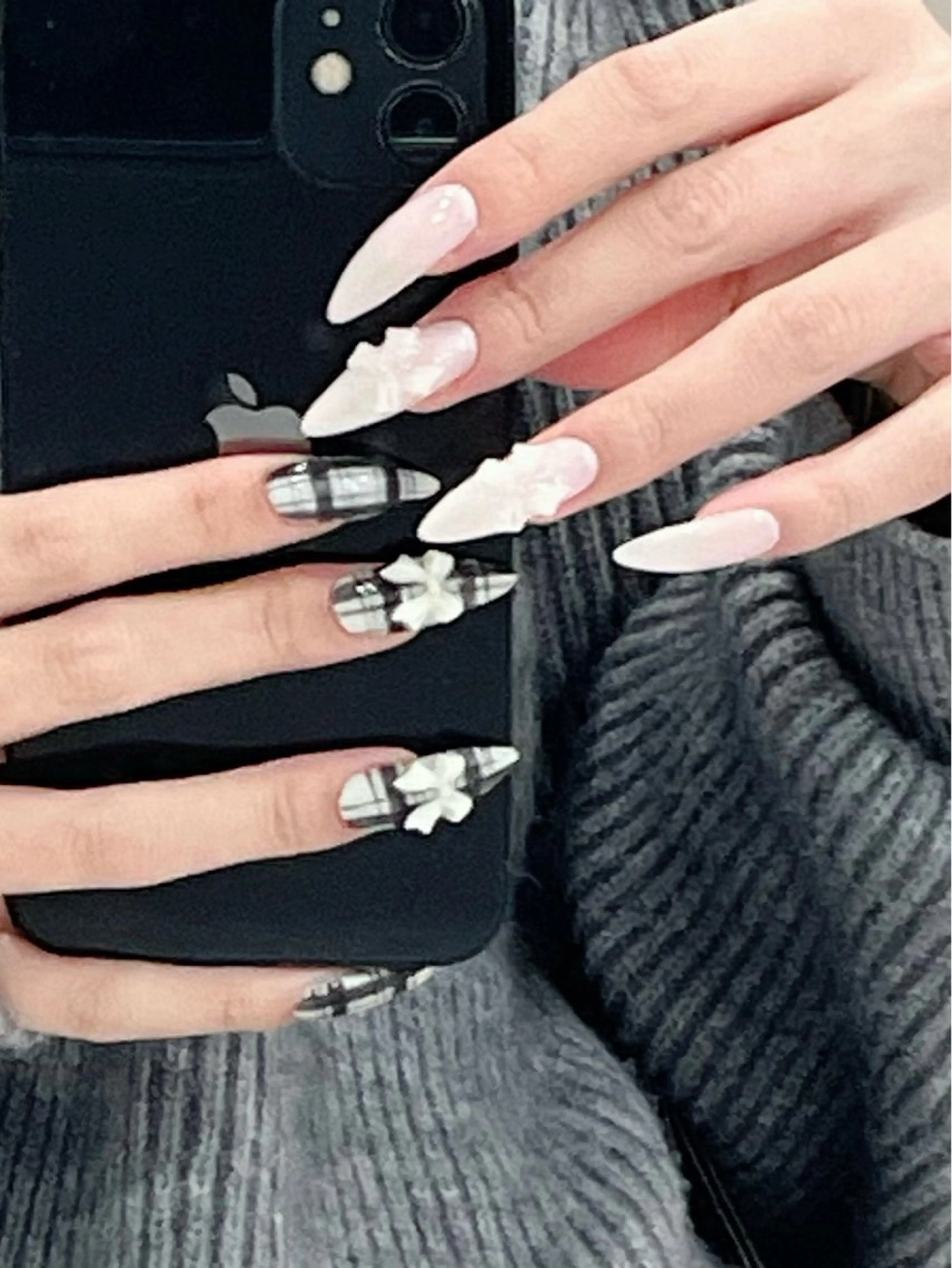 ネイル ハンドネイル OAK中目黒 ネイリスト Nicoのネイルデザイン