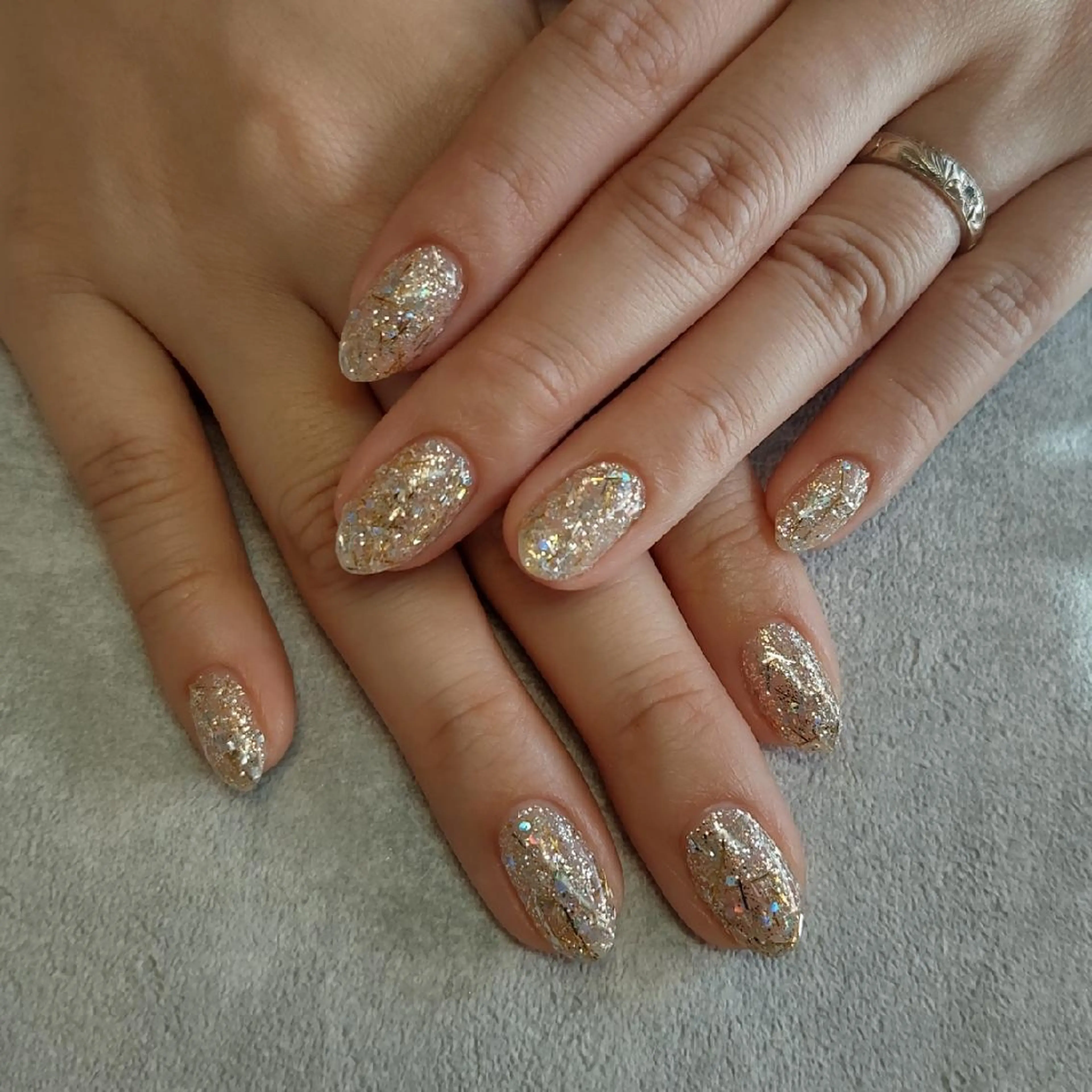 ネイル ラメ(グリッター) ジェヌインネイル 河内のネイルデザイン