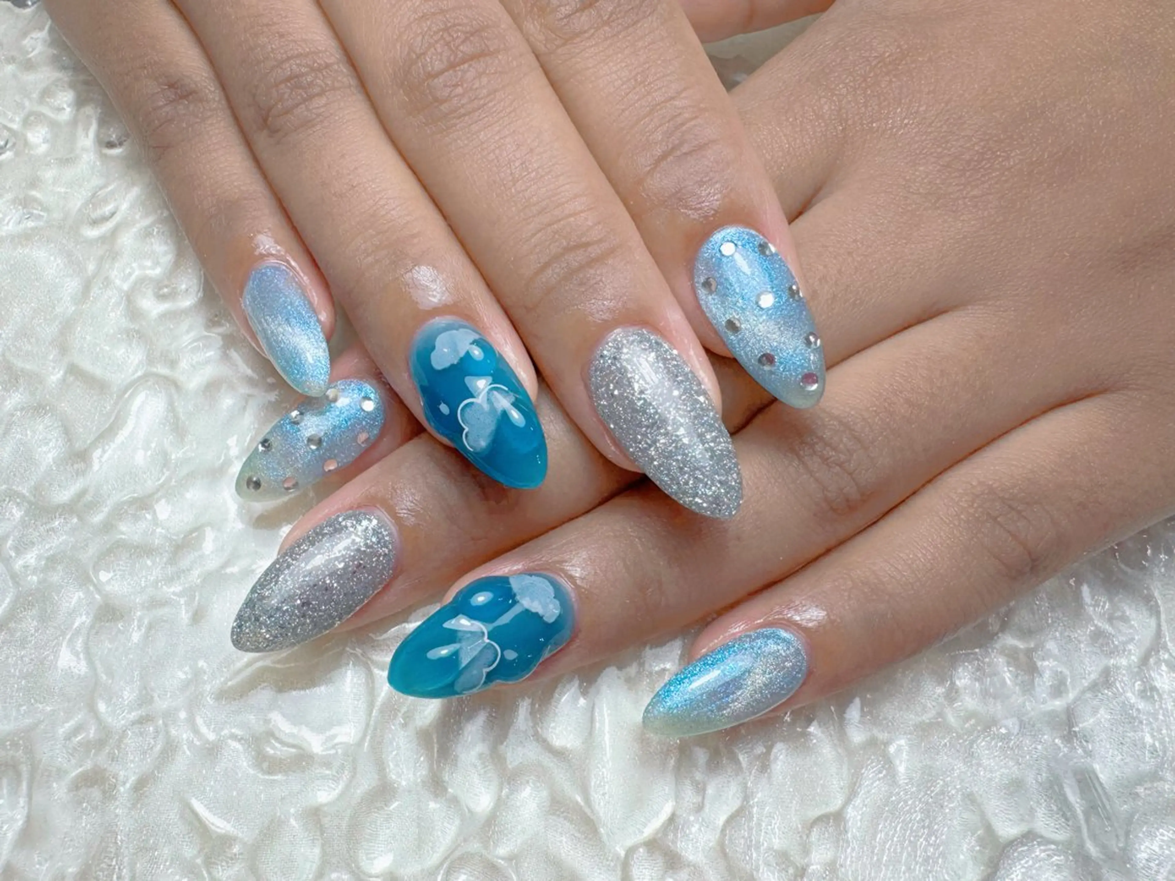 ネイル ハンドネイル マジック ミラーのネイルデザイン