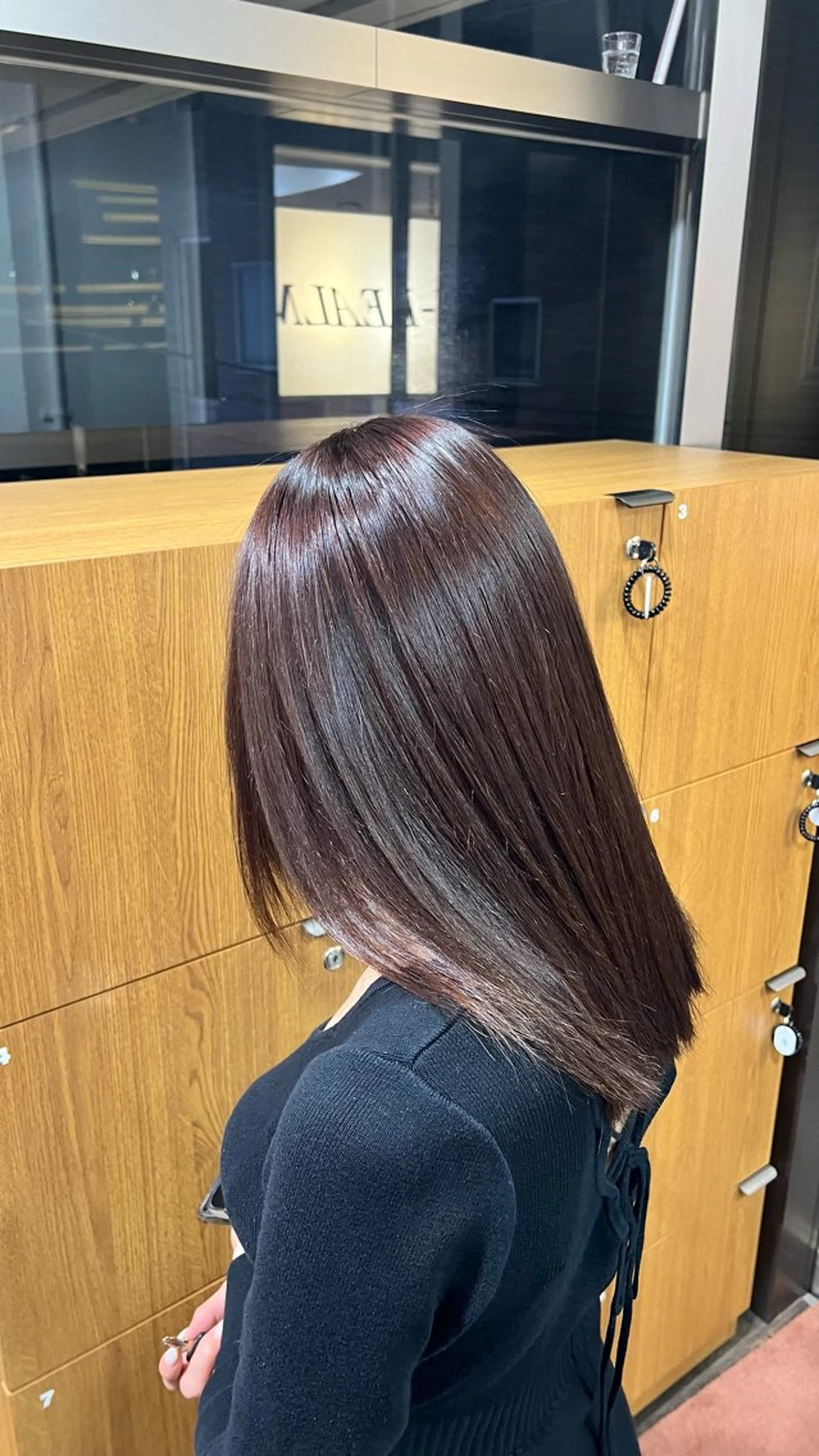 セミロング ヘアカラー 縮毛矯正 / Hikaruのヘアスタイル