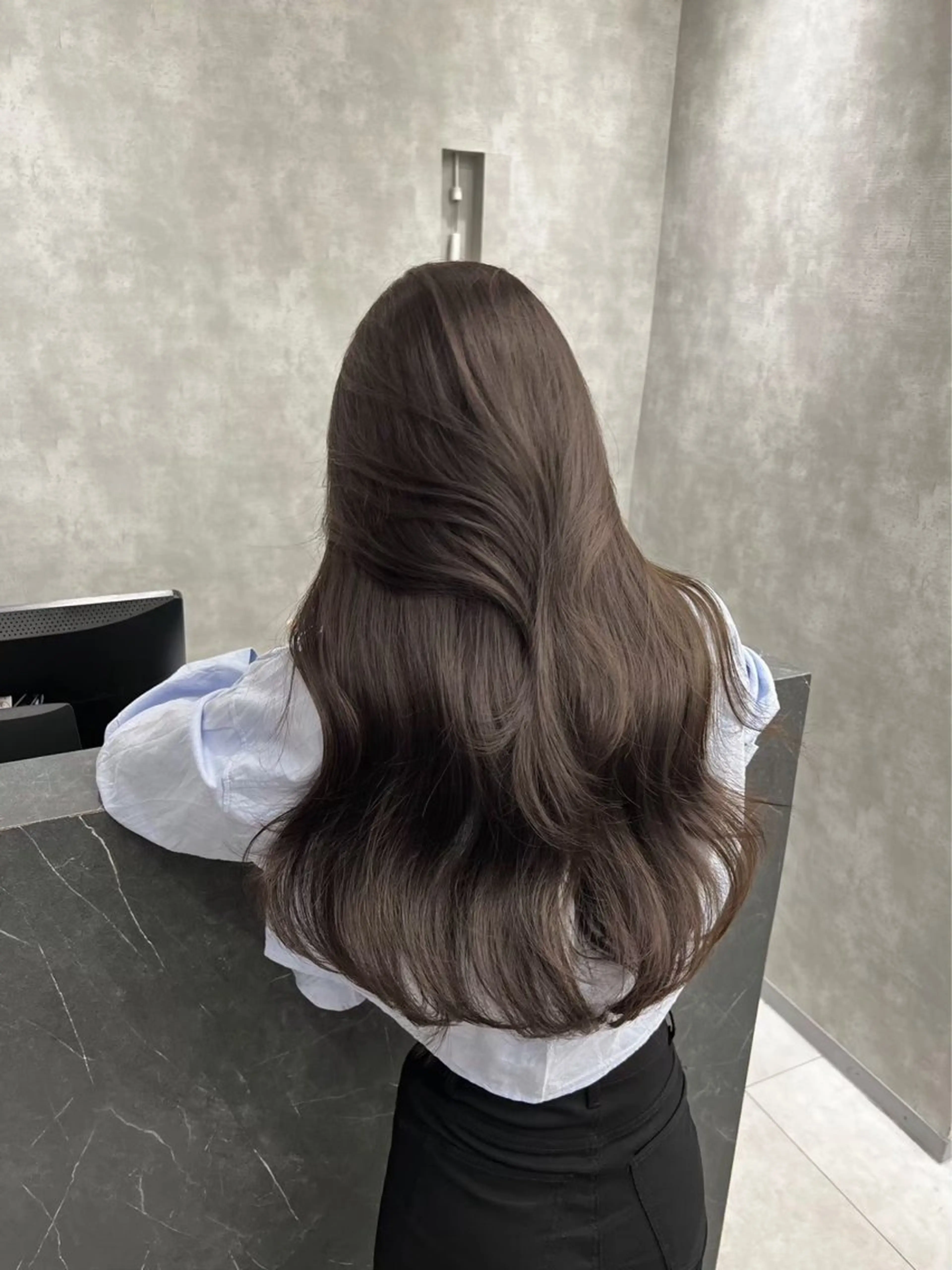 ロング 🚨メンズ曲がる 縮毛矯正りおん🚨のヘアスタイル