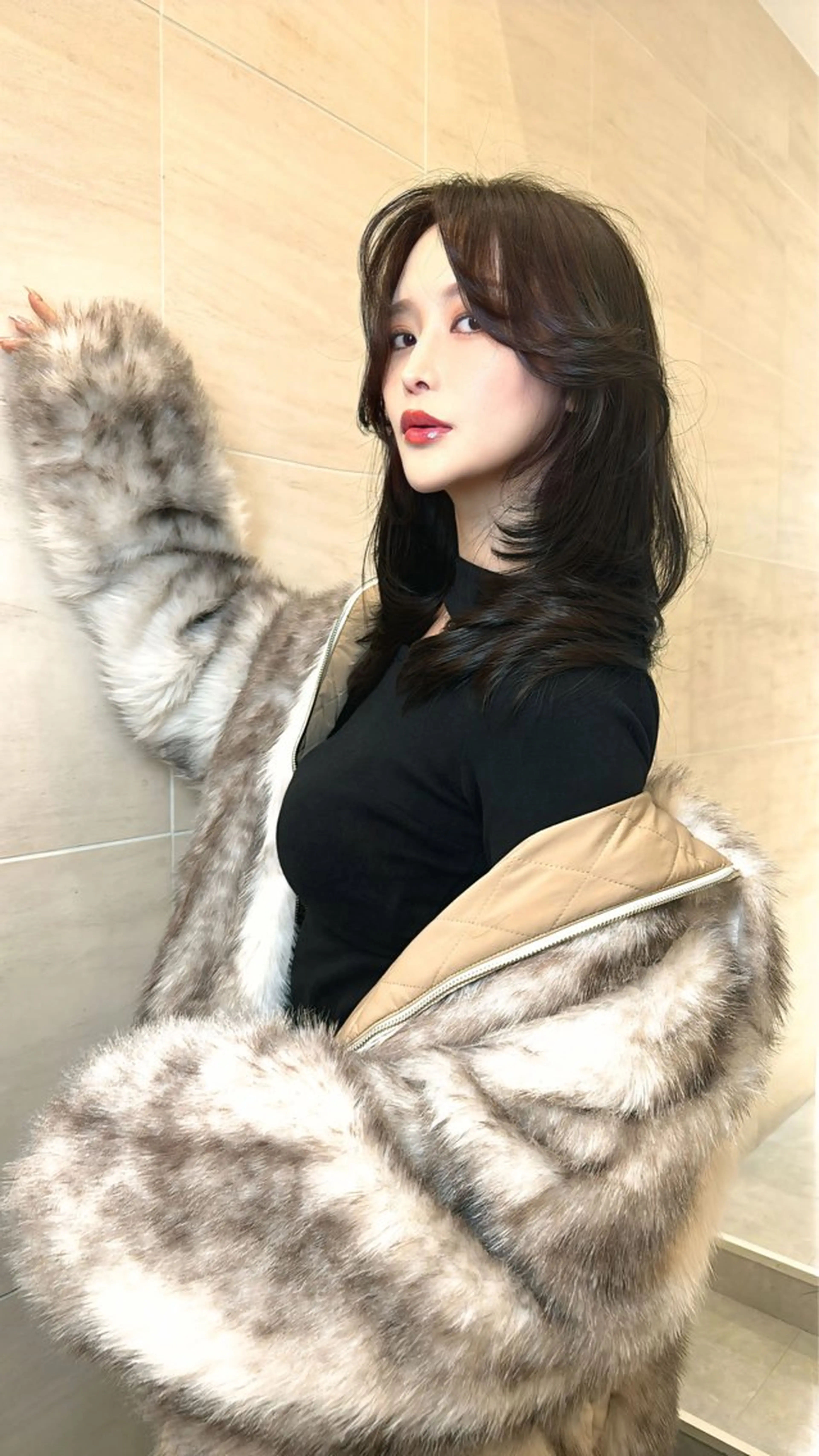 ロング 中韓🇨🇳🇰🇷 🤍TAKAHIROのヘアスタイル