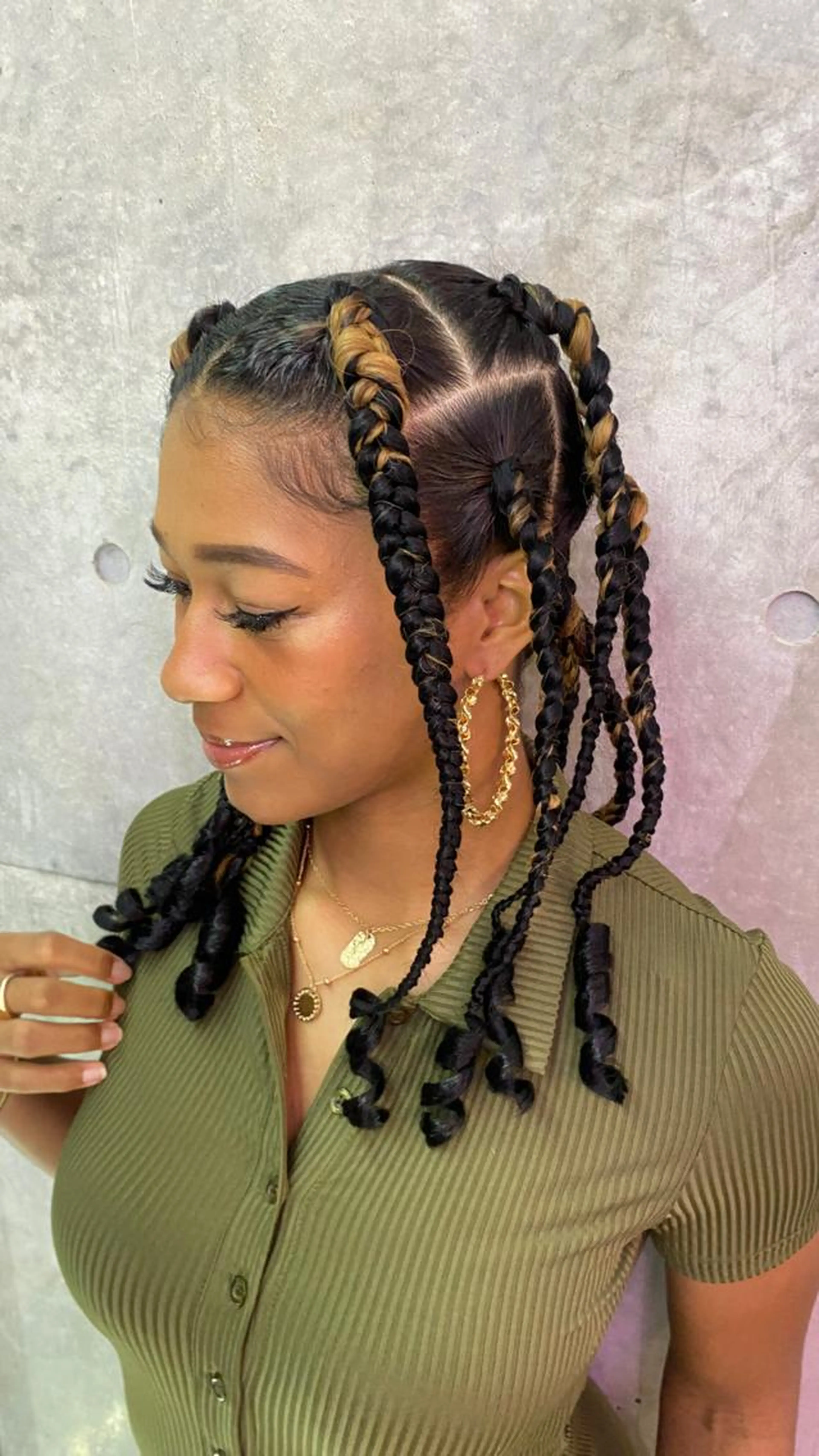 ブレイズエク有り{耳上2段大きめ}の写真