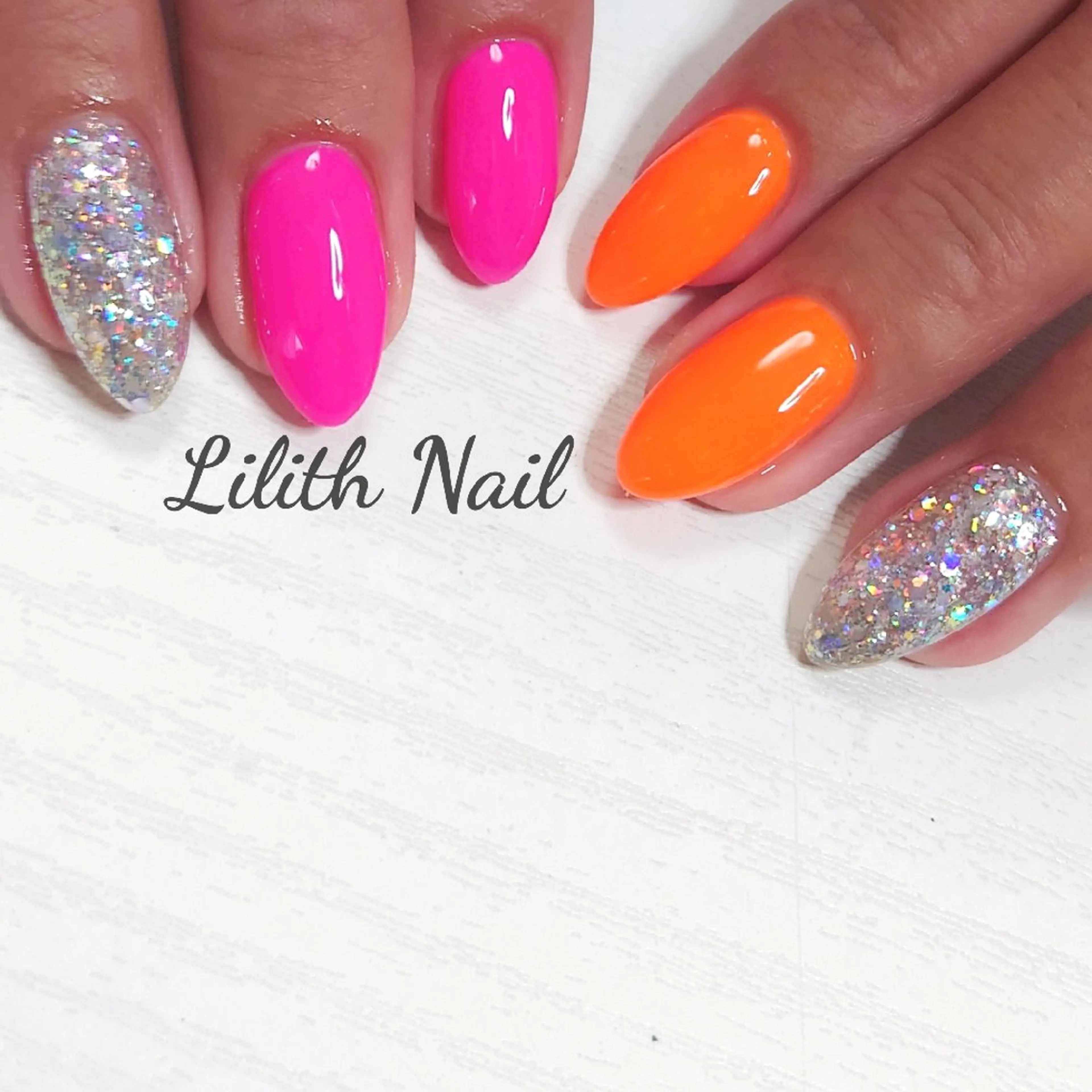 ネイル ラメ(グリッター) ワンカラーネイル 夏ネイル ハンドネイル Lilith Nailのネイルデザイン
