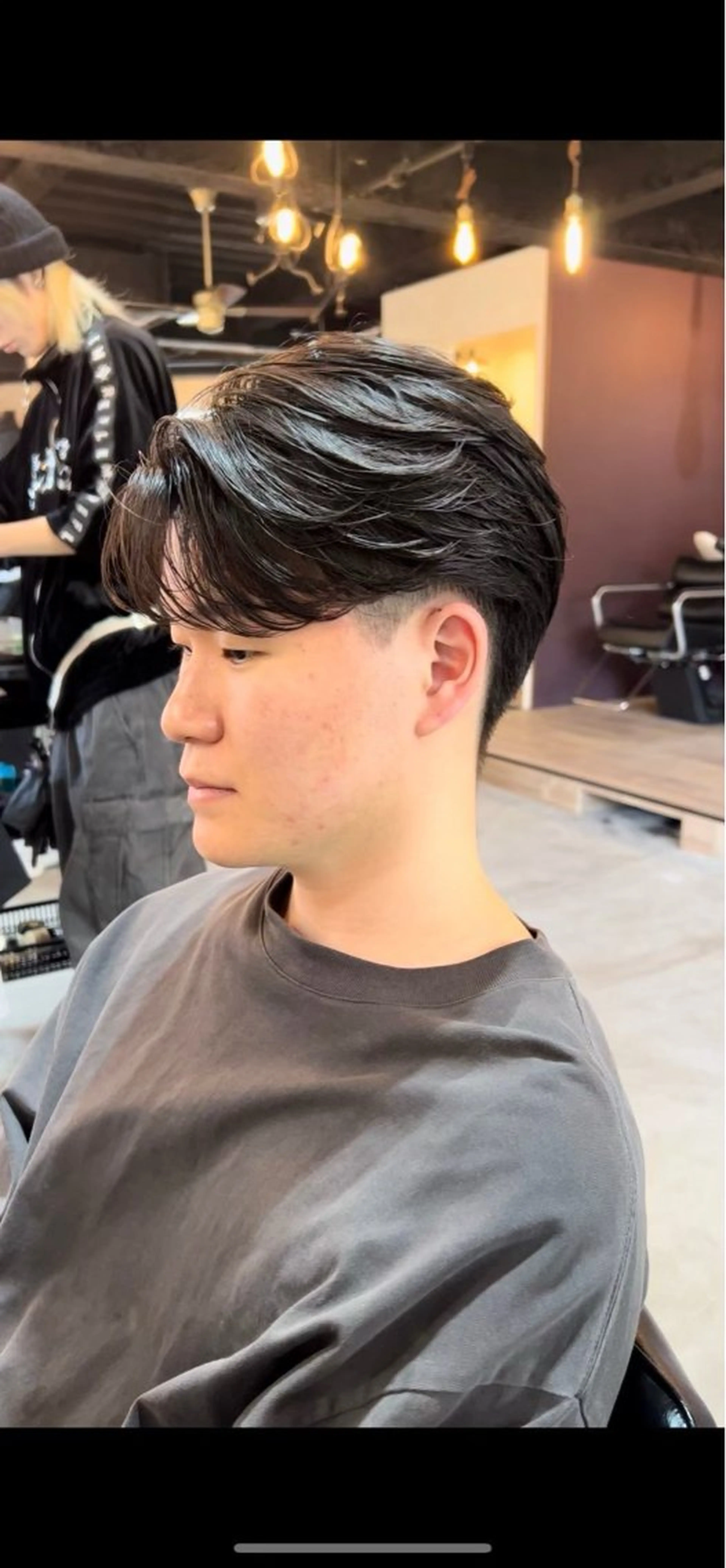 ショート パーマ メンズ おがた たくむの眉毛・アイブロウイメージ