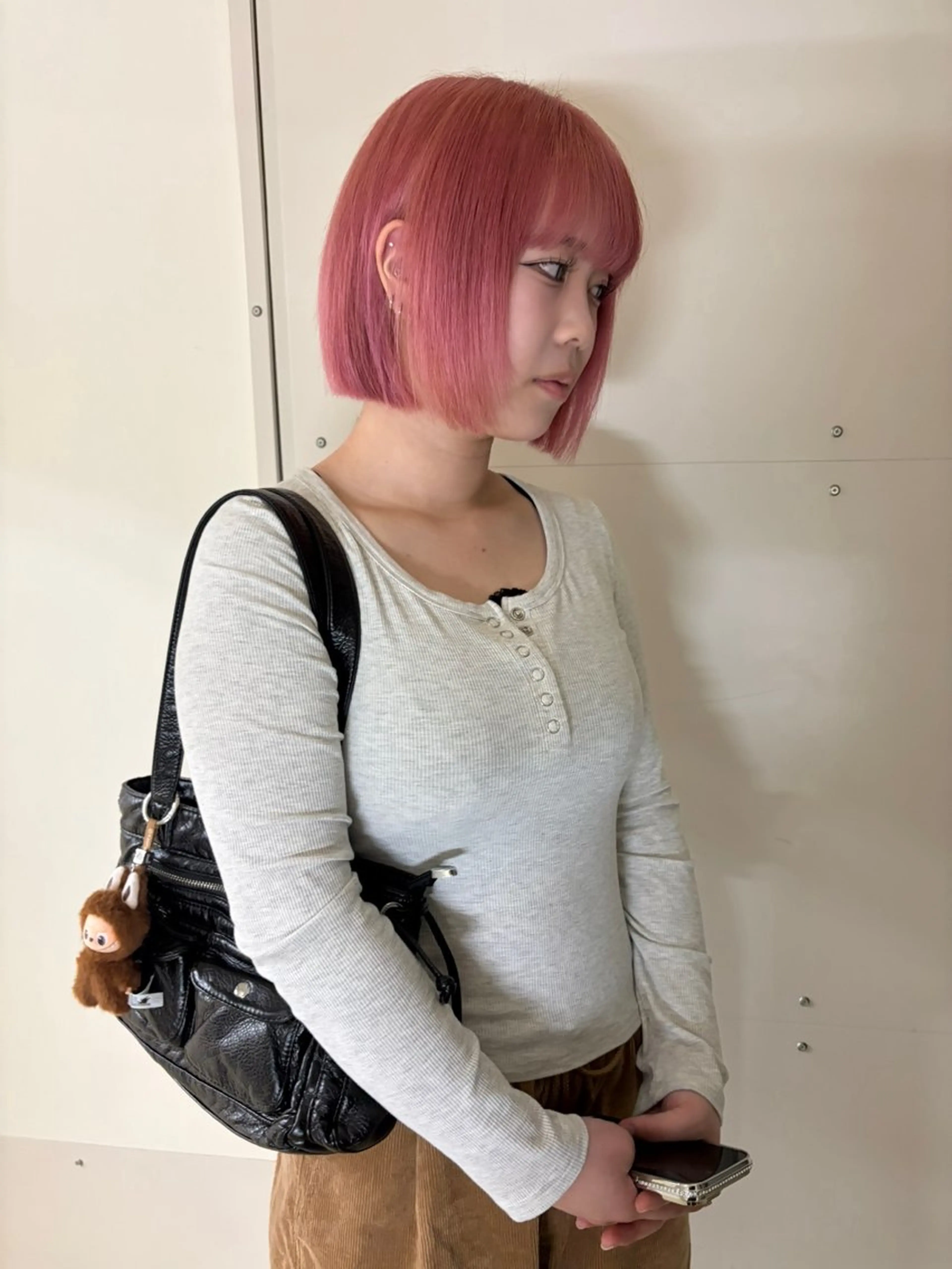 ショート カラー ベージュカラー ブリーチ ブロンド ブロンドベージュ ヘアカラー トリートメント ボブ/パーマ kusa‪🌱‬のヘアスタイル