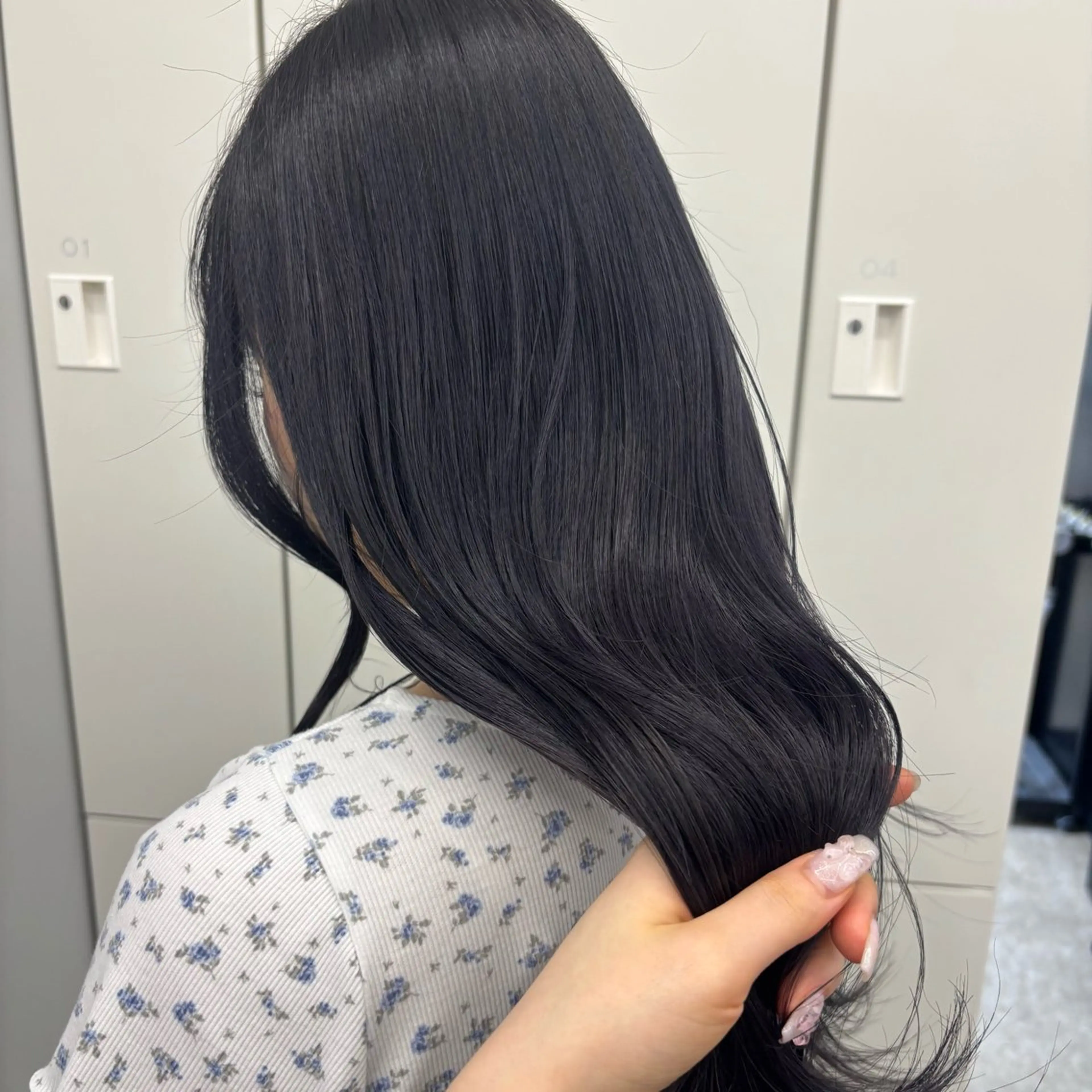 ロング カラー ヘアカラー MAI ROCCO3rdのヘアスタイル