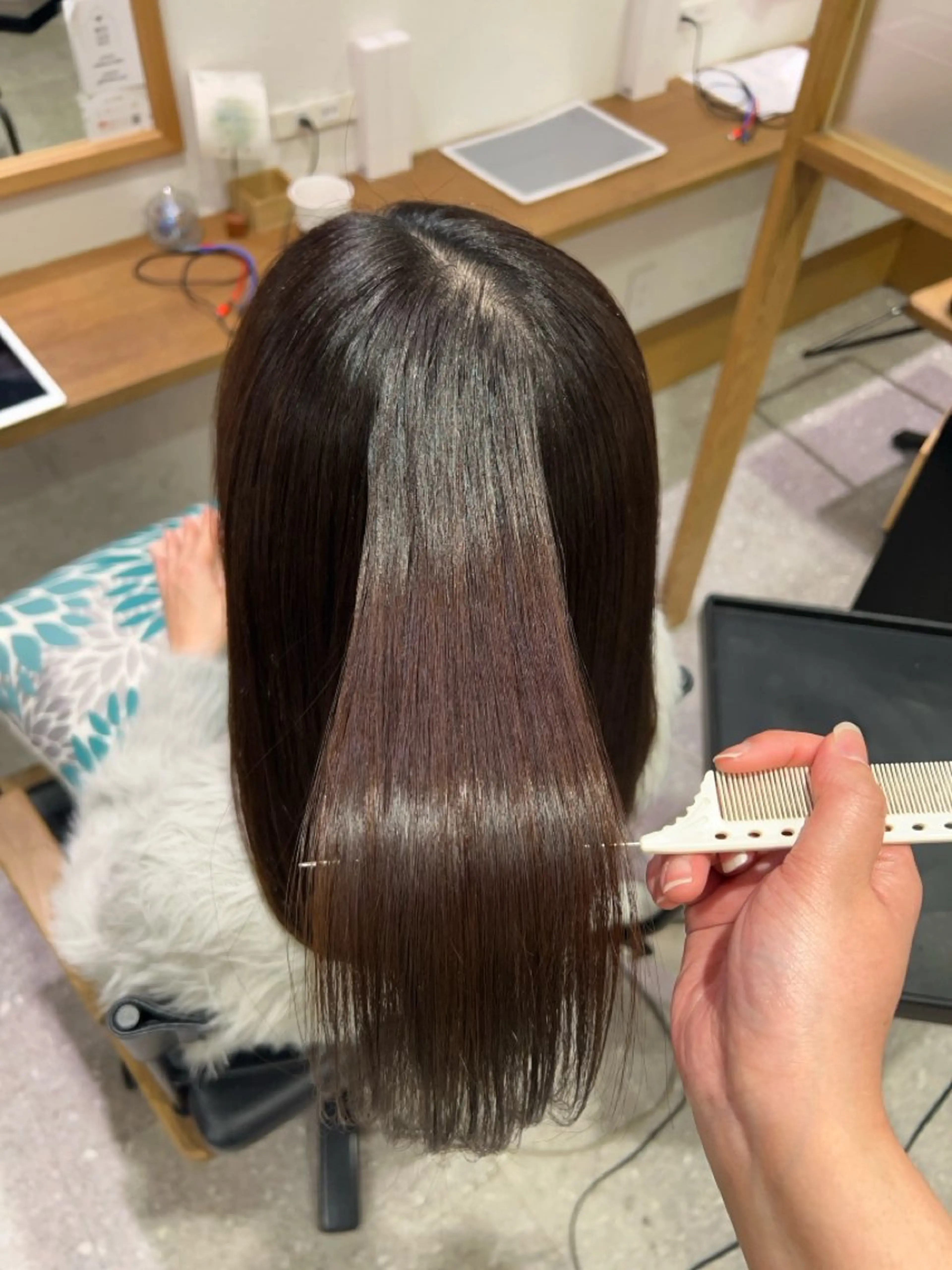 セミロング 縮毛矯正 やなぎさわ はるなのヘアスタイル
