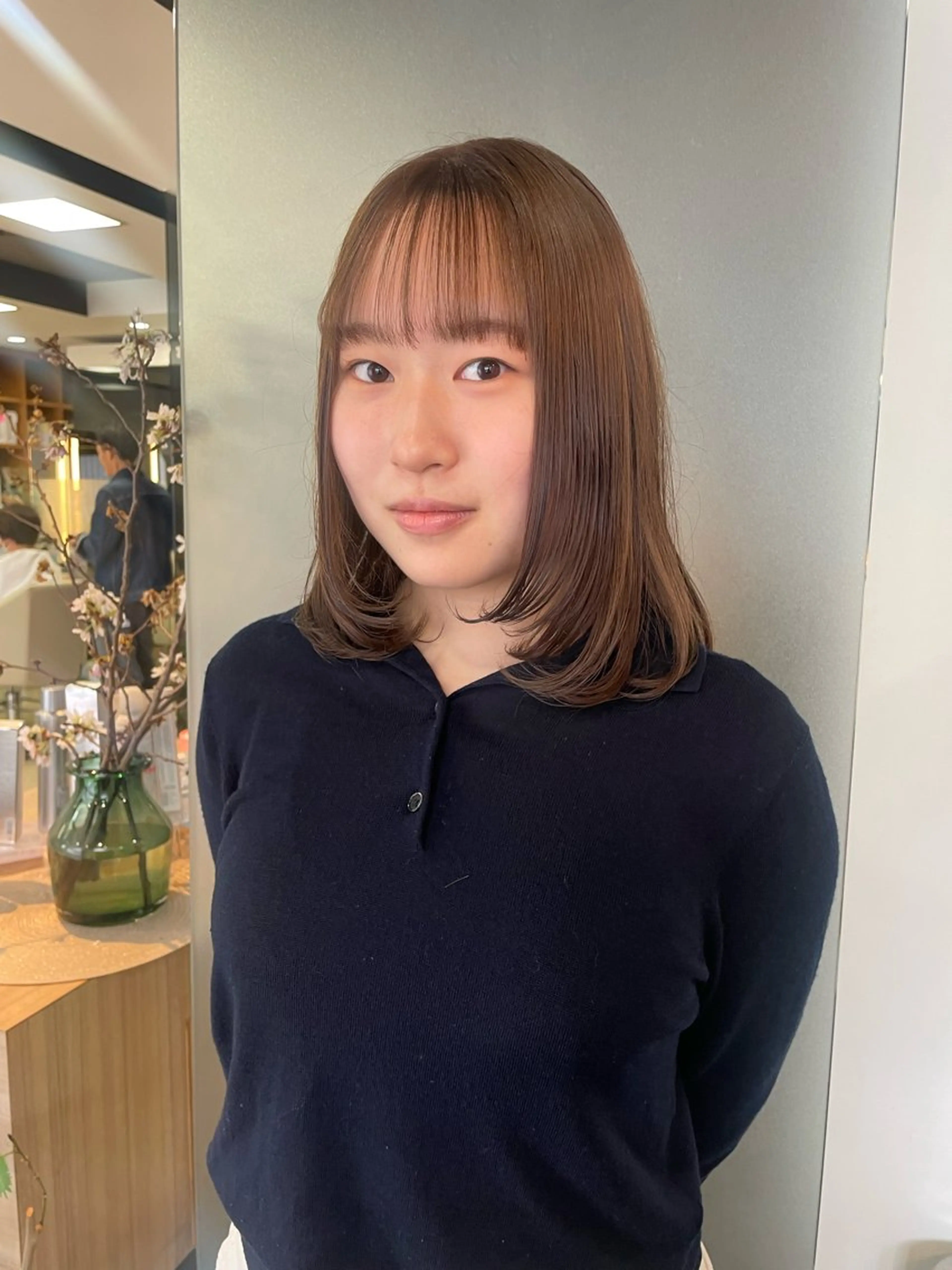 ミディアム カラー カット ヘアカラー トリートメント ハイトーン/レイヤー 似合わせ・ユキノのヘアスタイル