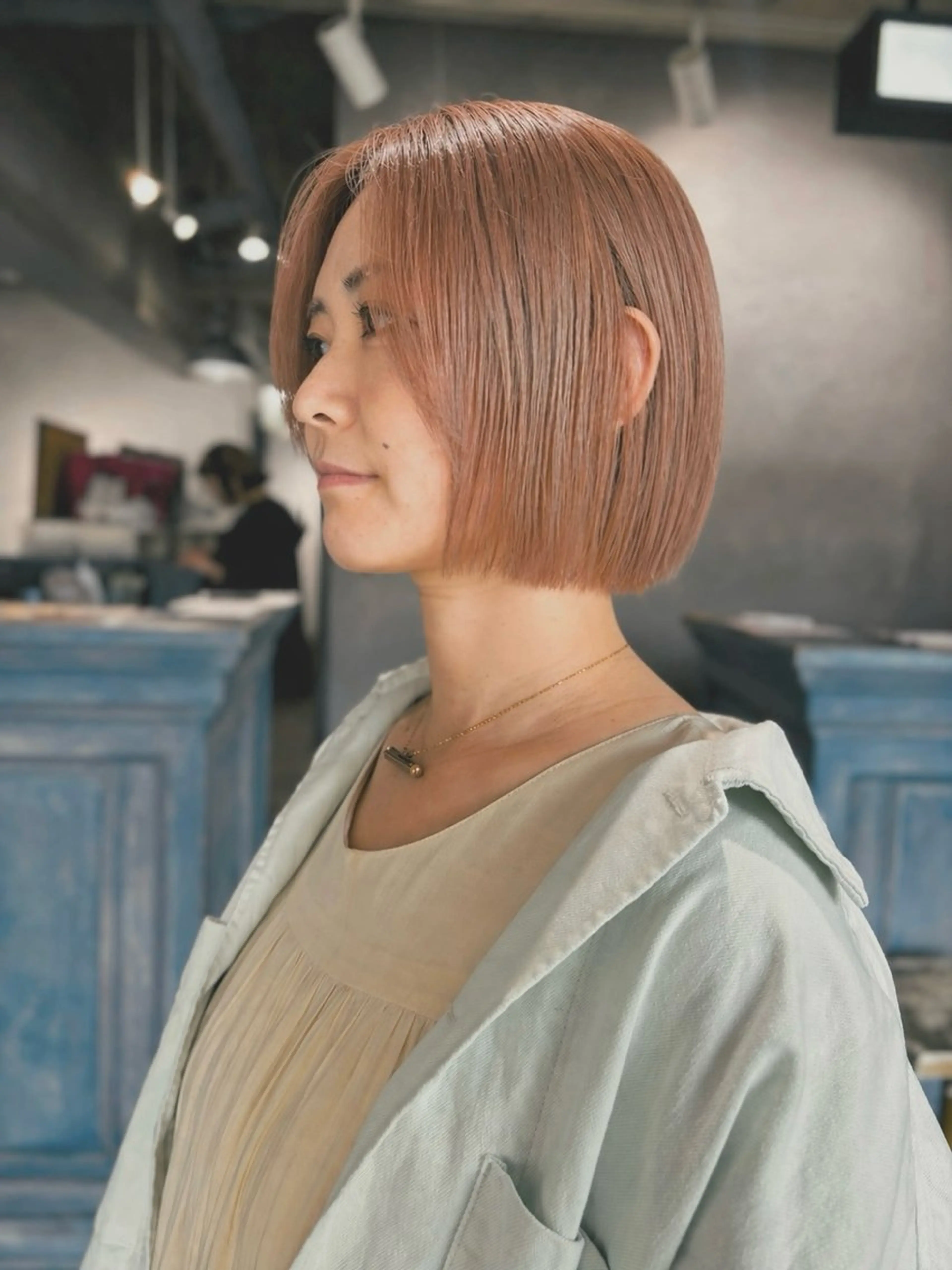ショート カラー ベージュカラー ブリーチ ハイトーンカラー オレンジ ピンクカラー ヘアカラー デザインパーマ 藤田和樹のヘアスタイル