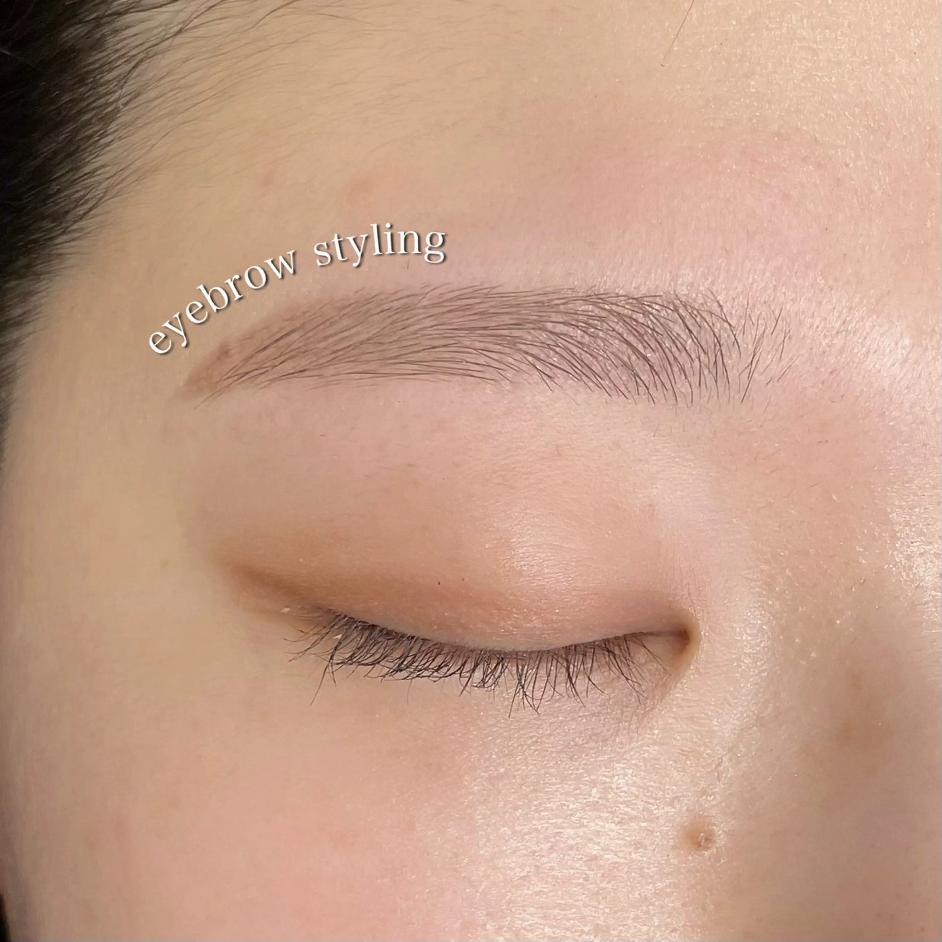 2回目以降✨【毛量調節込】美眉スタイリング🪞【 WAX/間引き/メイク込 】の写真