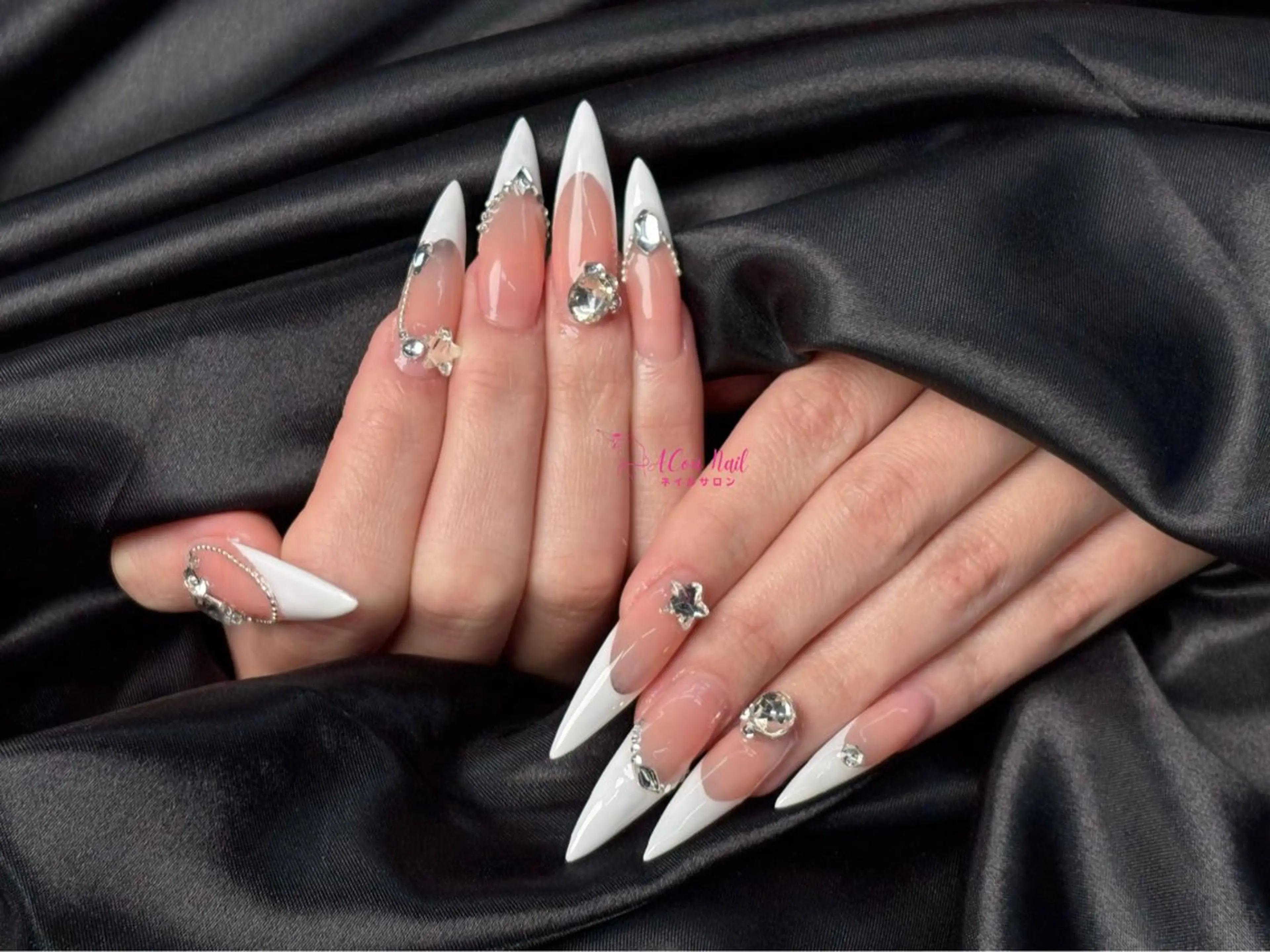 ネイル 桜ネイル 長さ出し フラワーネイル フレンチネイル ジェルネイル ハンドネイル ACon NailSalonのネイルデザイン