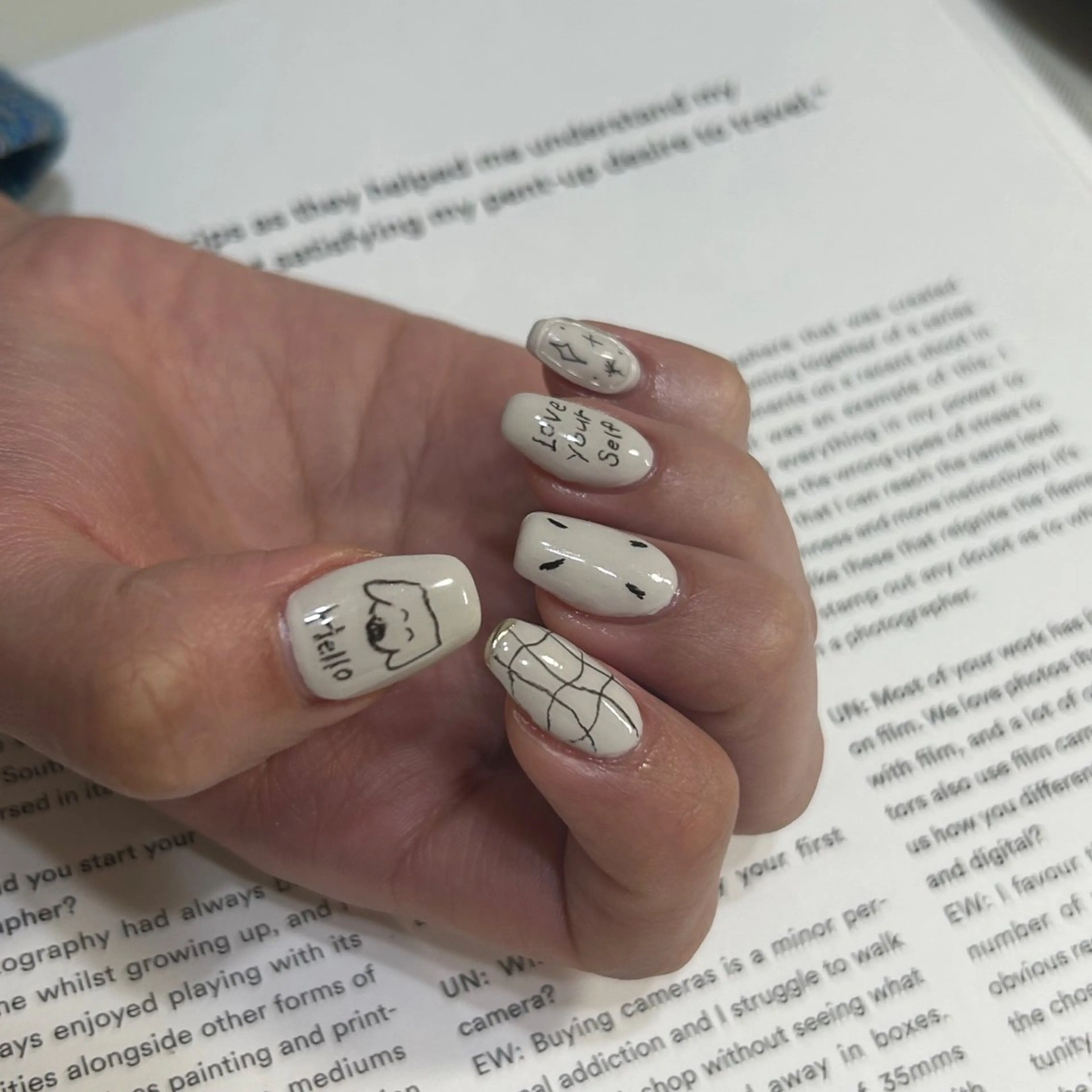 ネイル ブルー フットネイル ジェルネイル キラキラネイル 韓国ネイル RooM -mizuki-のネイルデザイン