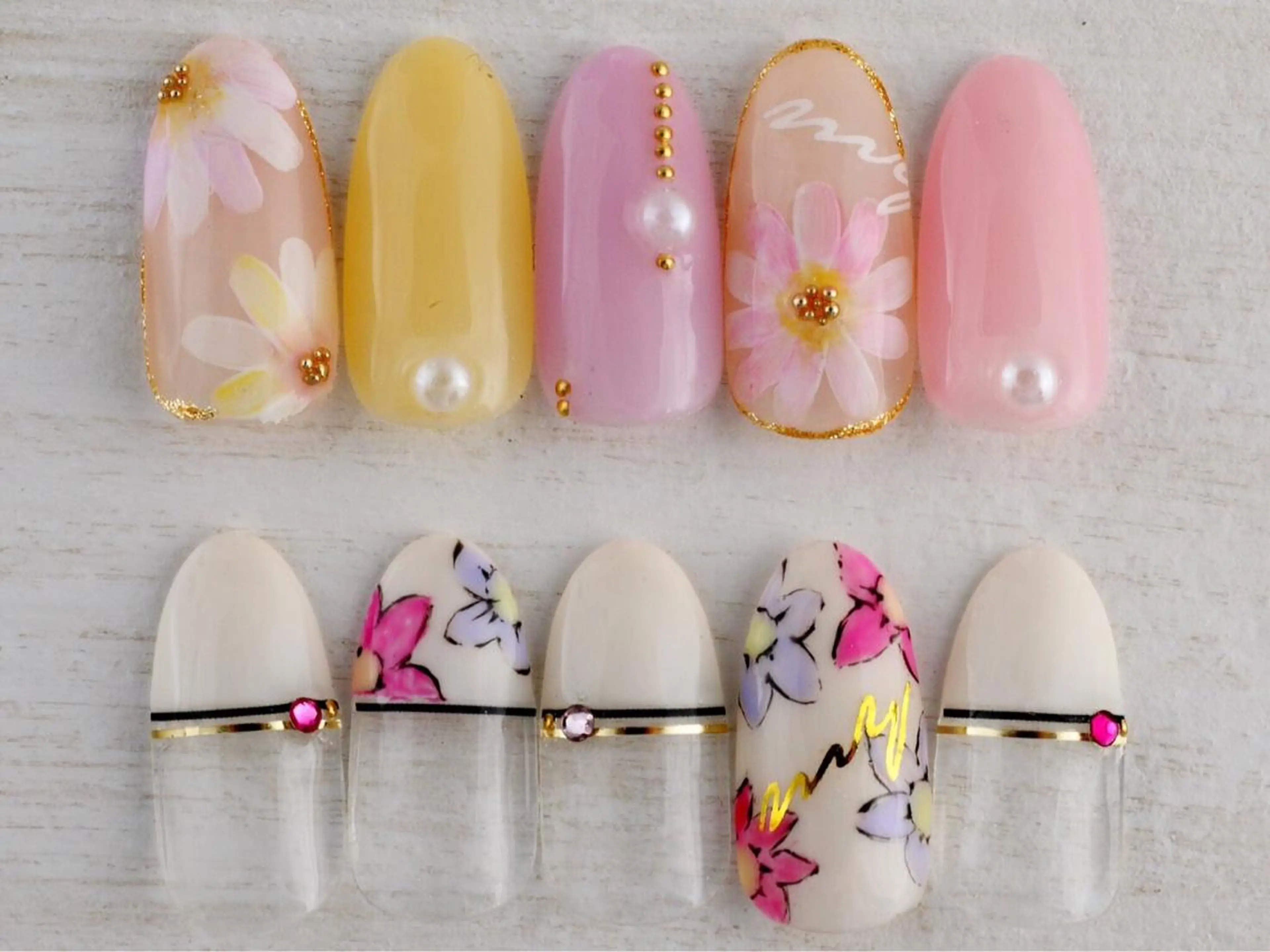 ネイル フラワーネイル Nail's LuluLimaのネイルデザイン