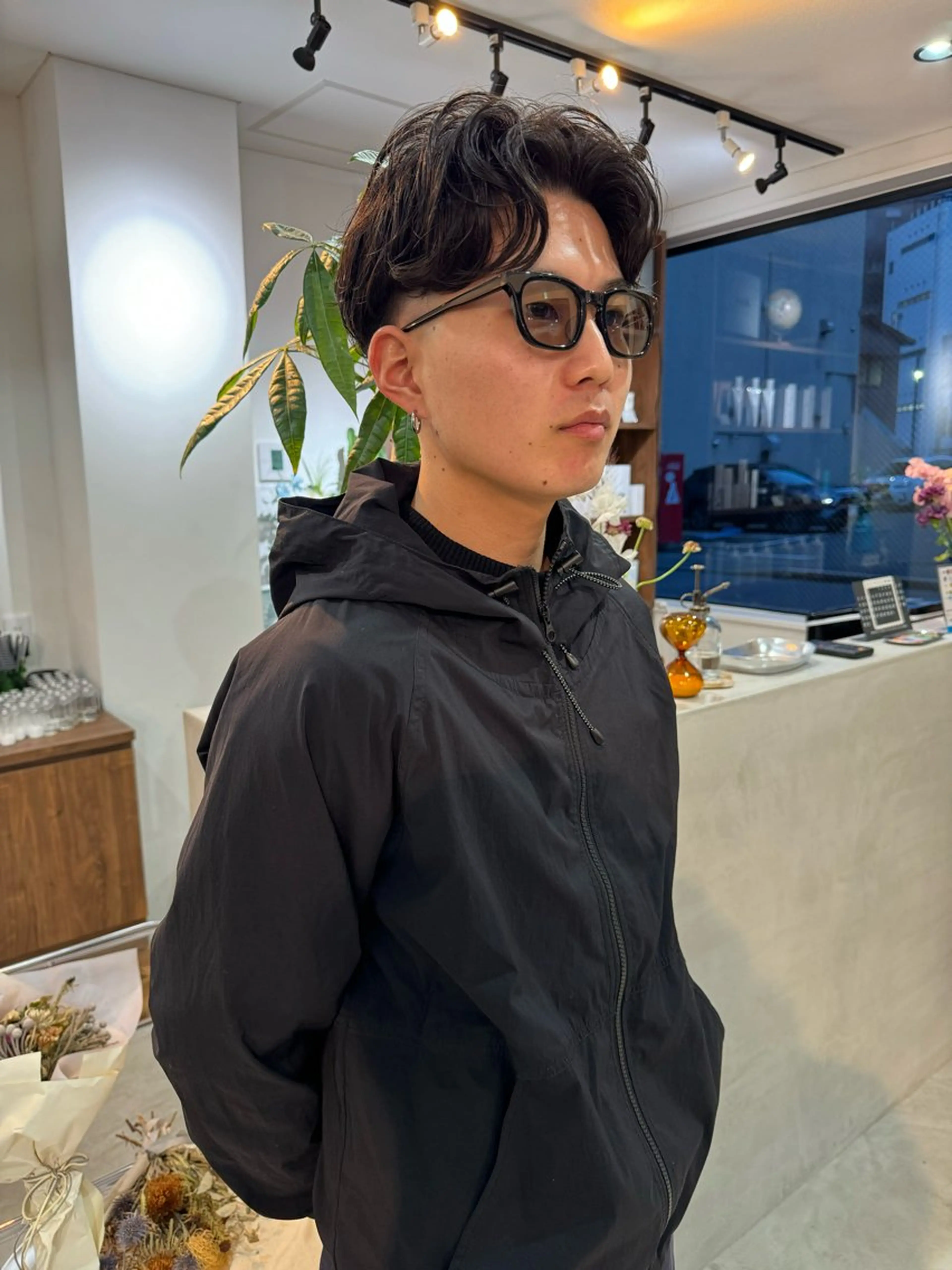 ショート パーマ メンズ メンズパーマ カット パーマ (h)wim ウィムのヘアスタイル