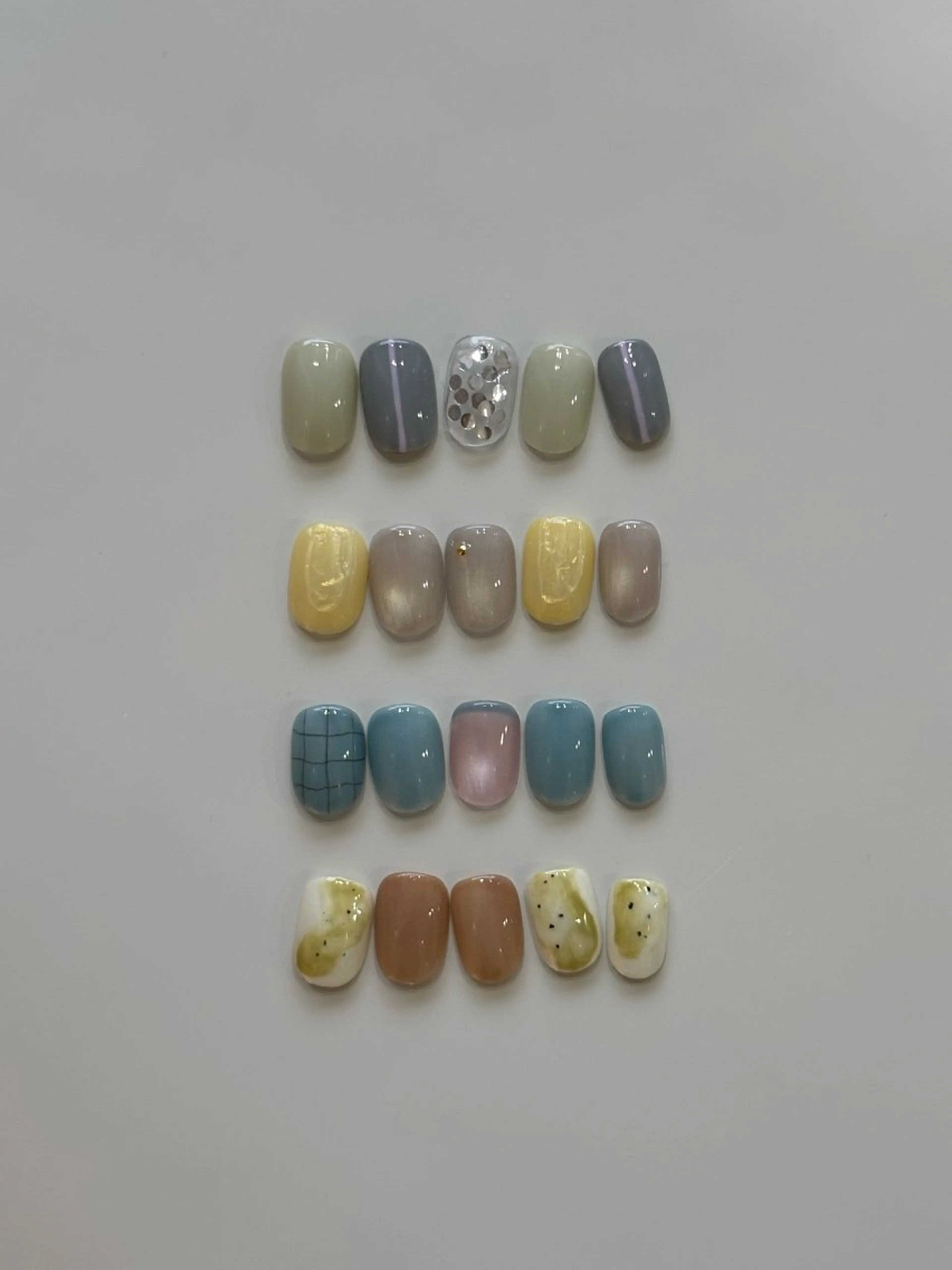 ［ハンド］オフなしシンプルデザインの写真