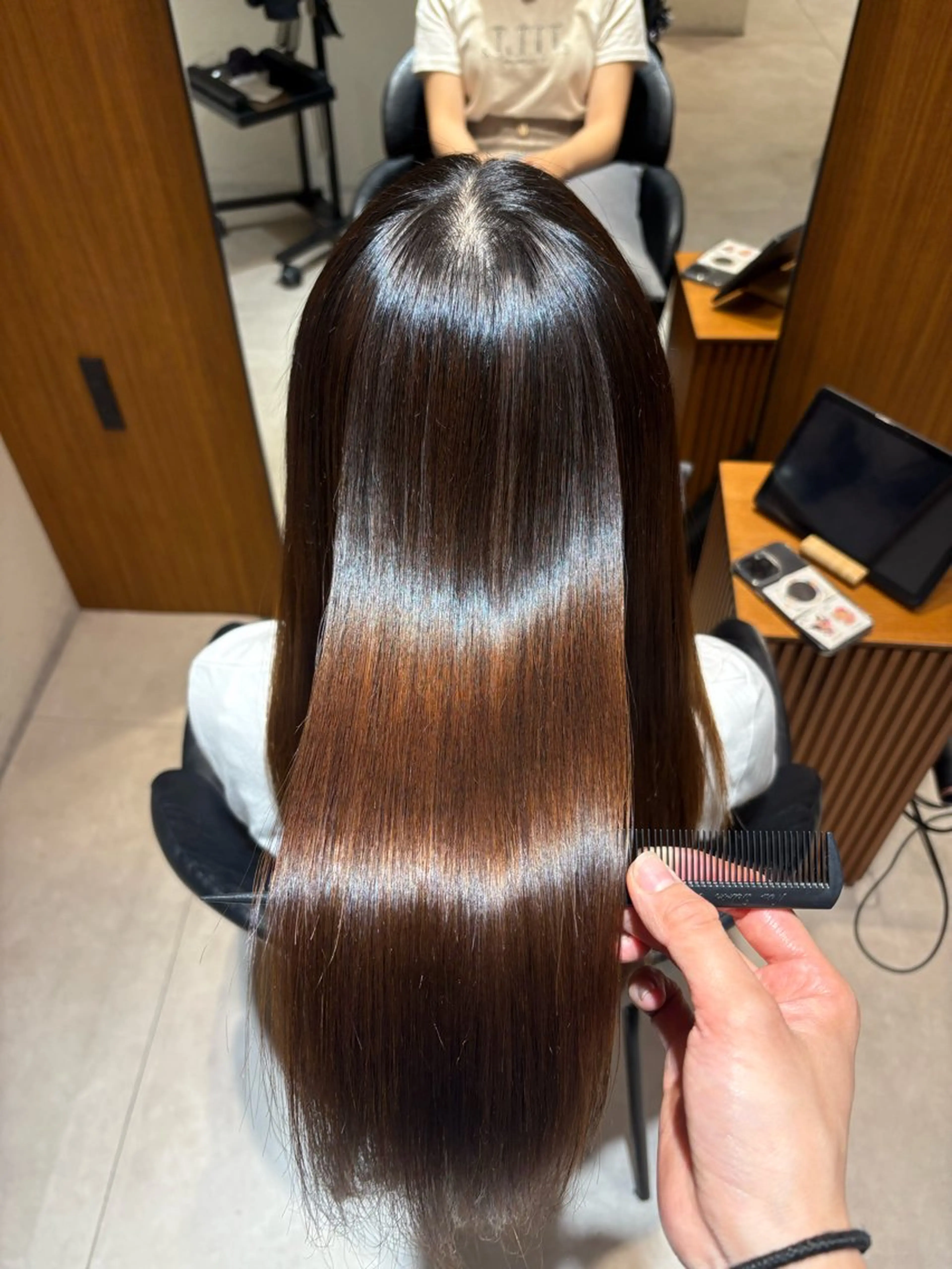 ロング パーマ 縮毛矯正 yiye shioriのヘアスタイル