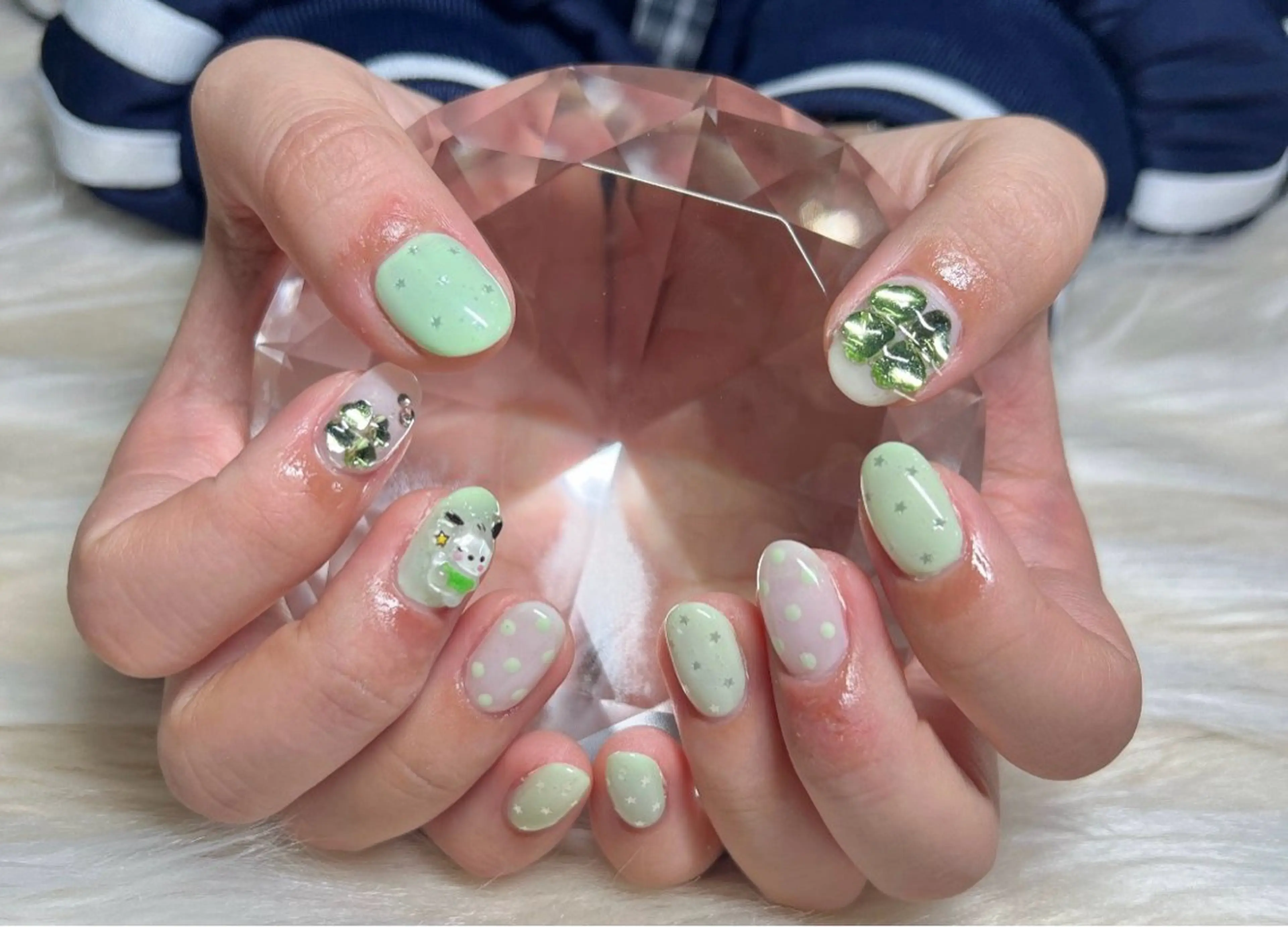 ネイル ドット 長さ出し フラッシュネイル フラッシュマグ フレンチネイル ハンドネイル Nail&eye Belire 新宿のネイルデザイン