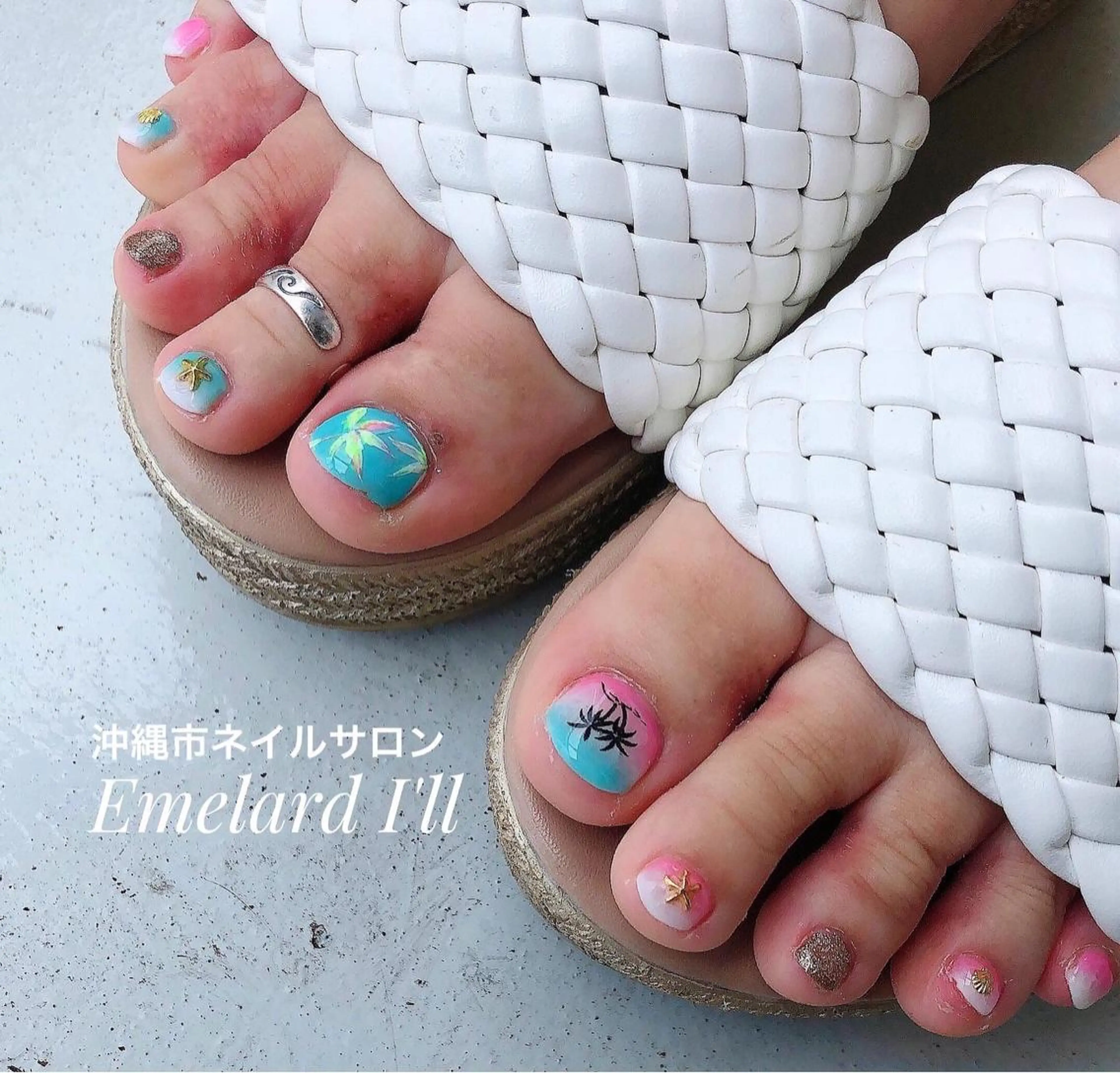 ネイル フットネイル フットネイル 沖縄市ネイルサロン エメラルドアイルのネイルデザイン
