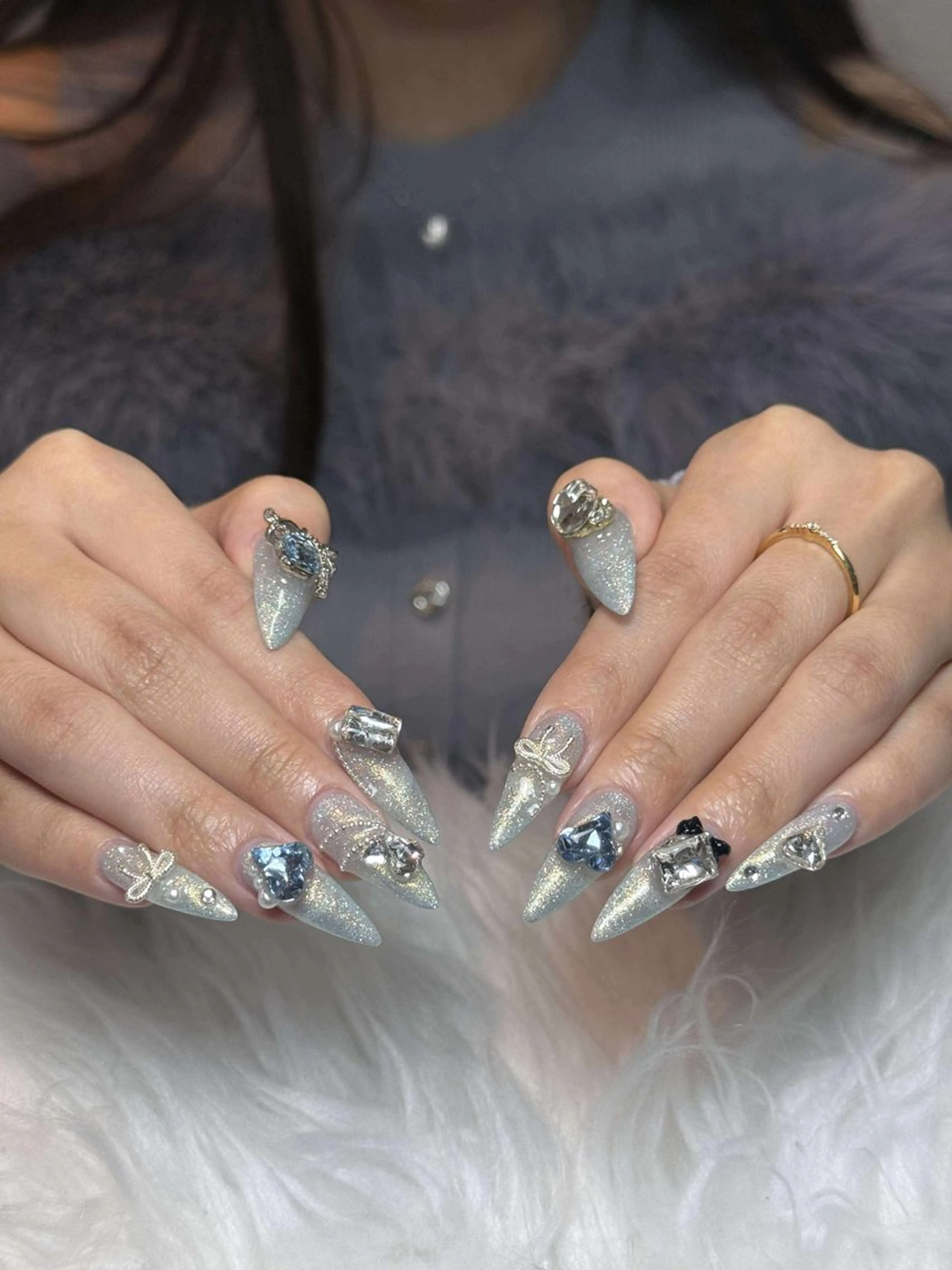 ネイル オーロラネイル ボルドー ブラウン 氷ネイル・うるうるネイル キラキラネイル ハンドネイル Julli NailStudioのネイルデザイン