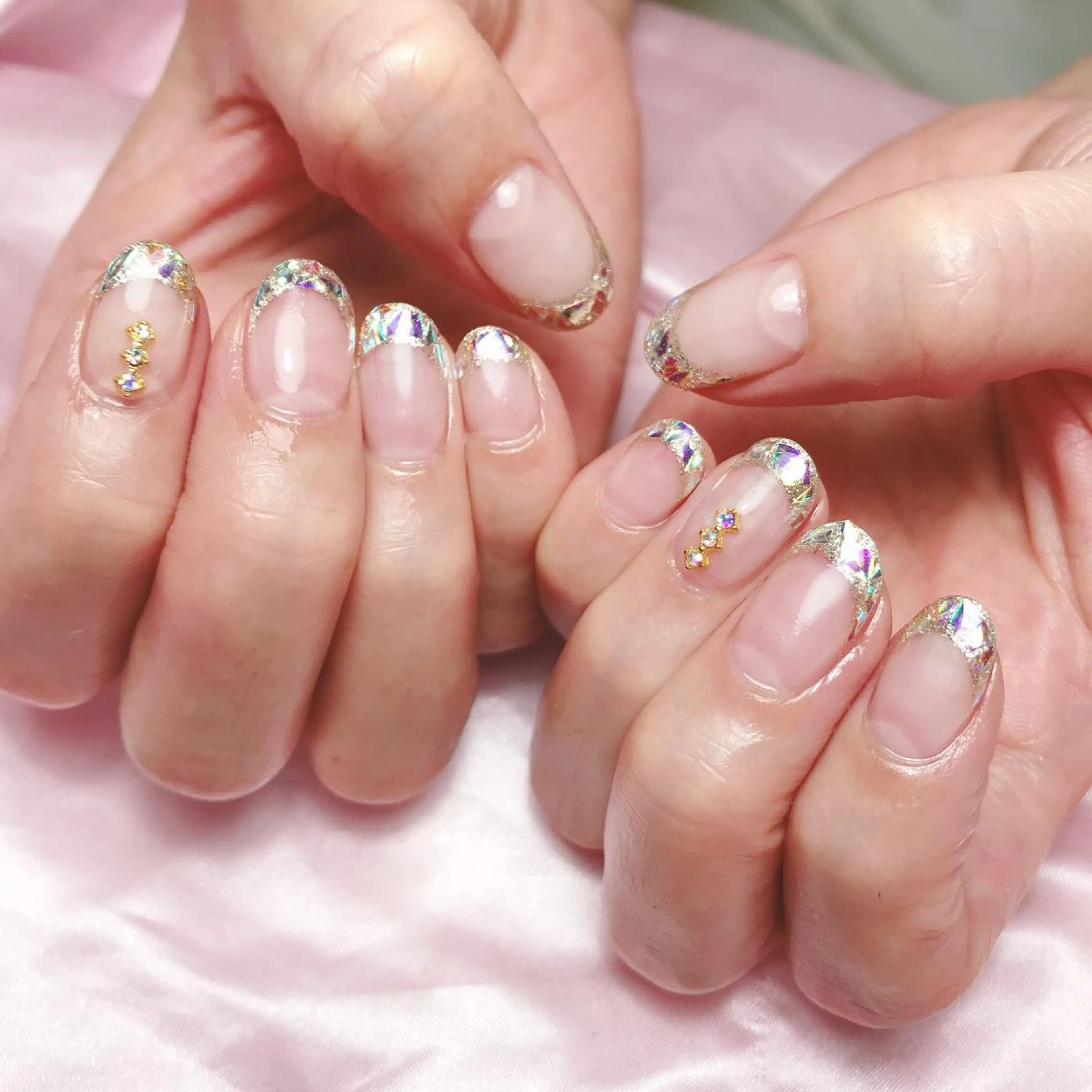 ネイル フレンチネイル ガラスフレンチ ハンドネイル 深爪を断らない スカルプ高評価店のネイルデザイン