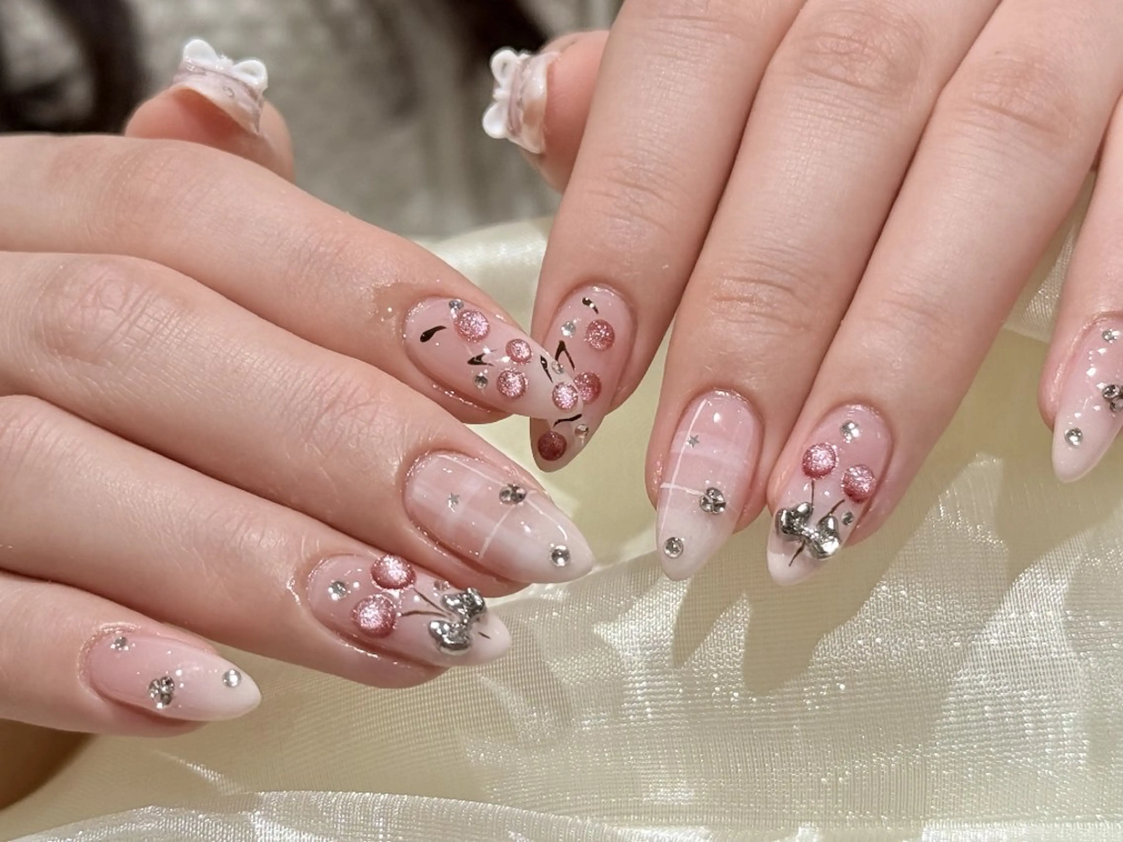 ネイル チークネイル 長さ出し フレンチネイル グラデーション マグネットネイル ハンドネイル ハンドケア ✨Dreamy NORAのネイルデザイン