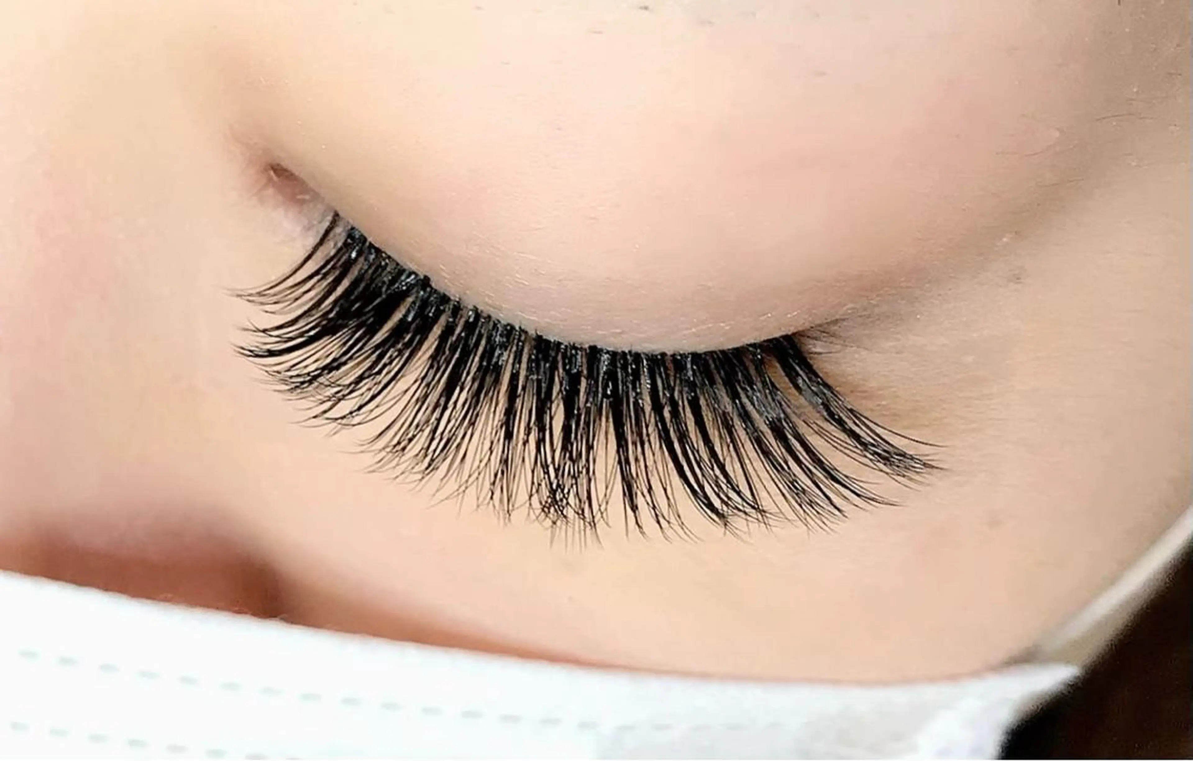 ボリュームラッシュ3D～10D 600本(オフの本数により時間前後します)の写真