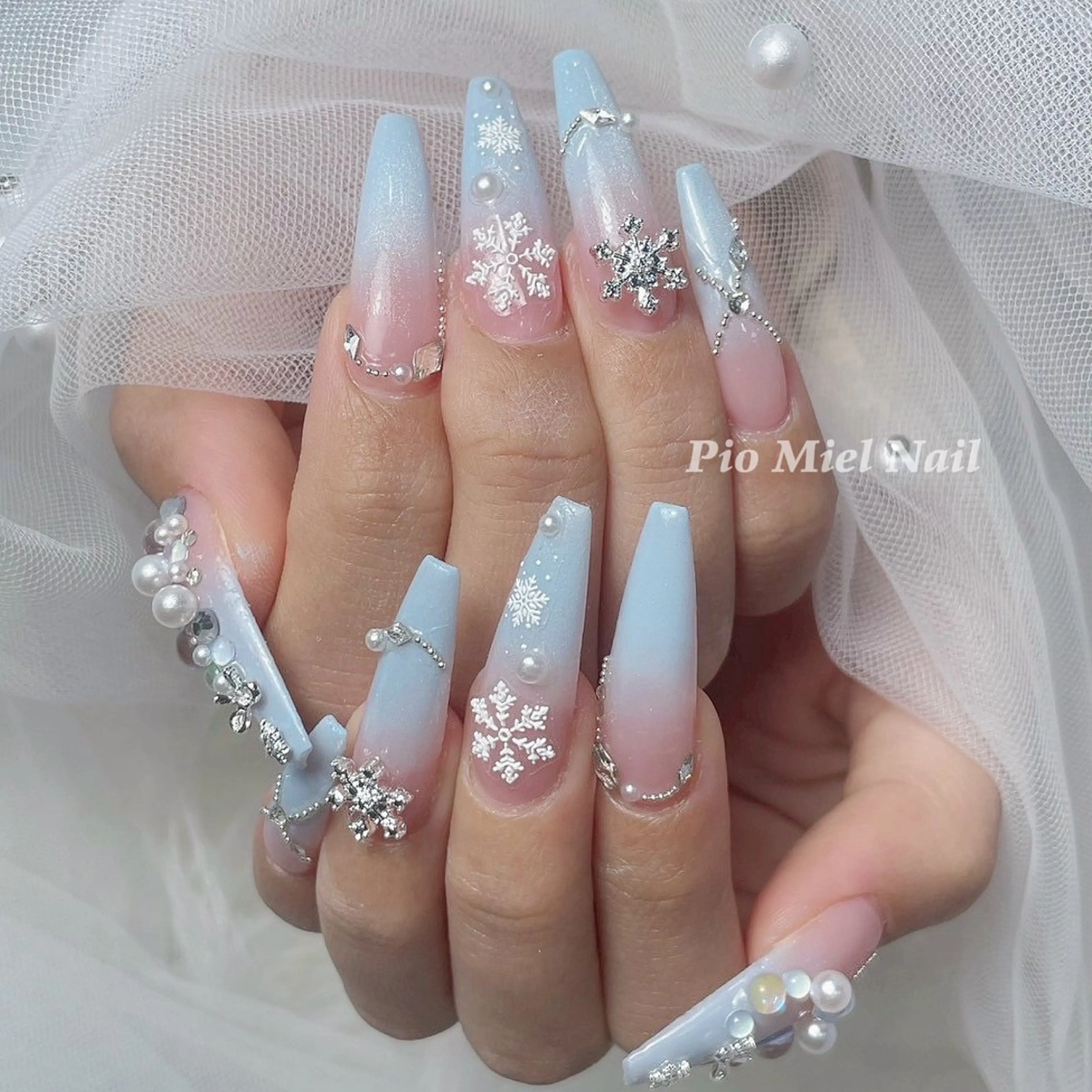 ネイル Pio Mielのネイルデザイン