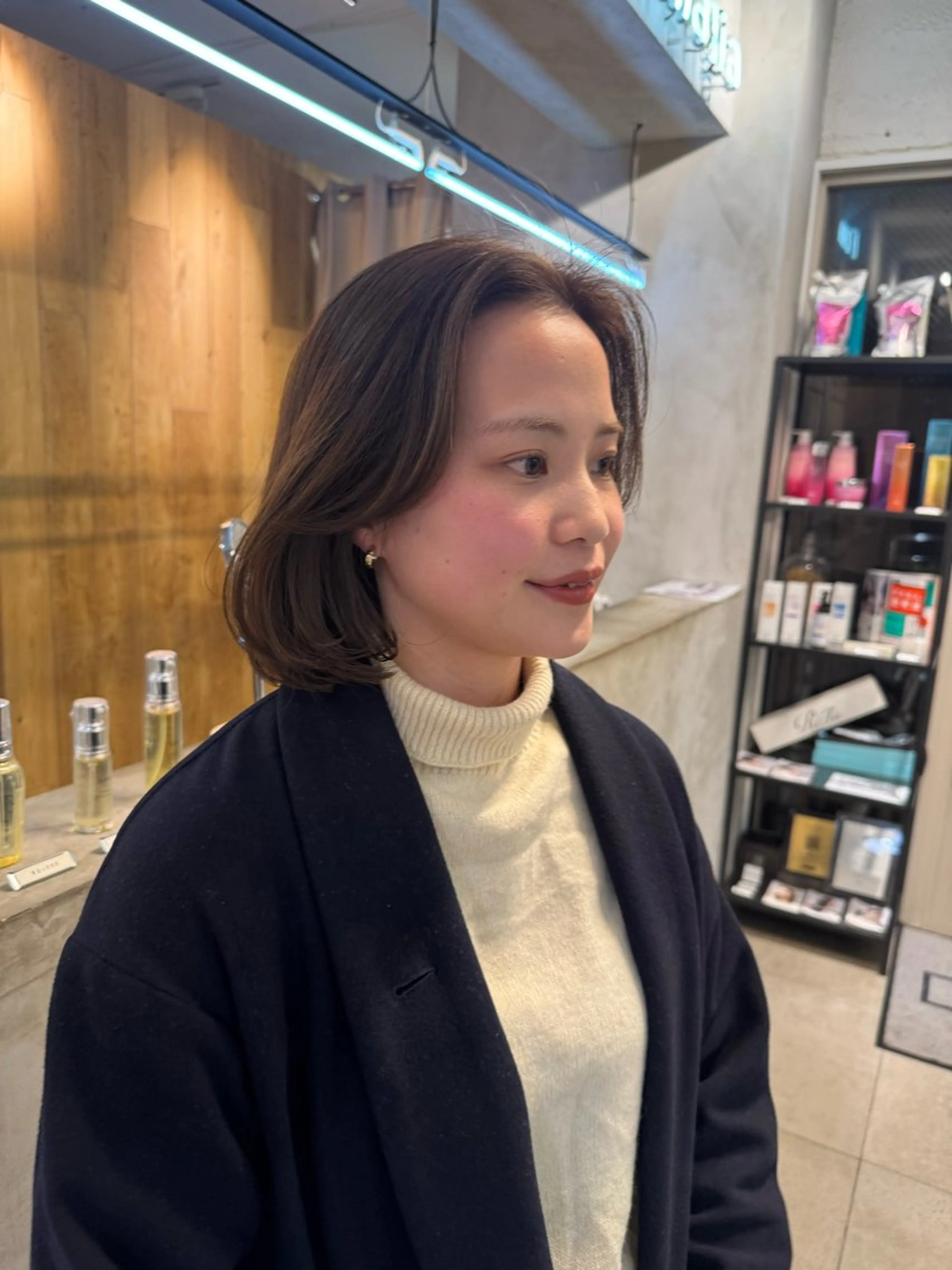 ミディアム カラー ブリーチ ケアカラー タンバルモリ カット Lomalia 🤍🫧/makoのヘアスタイル