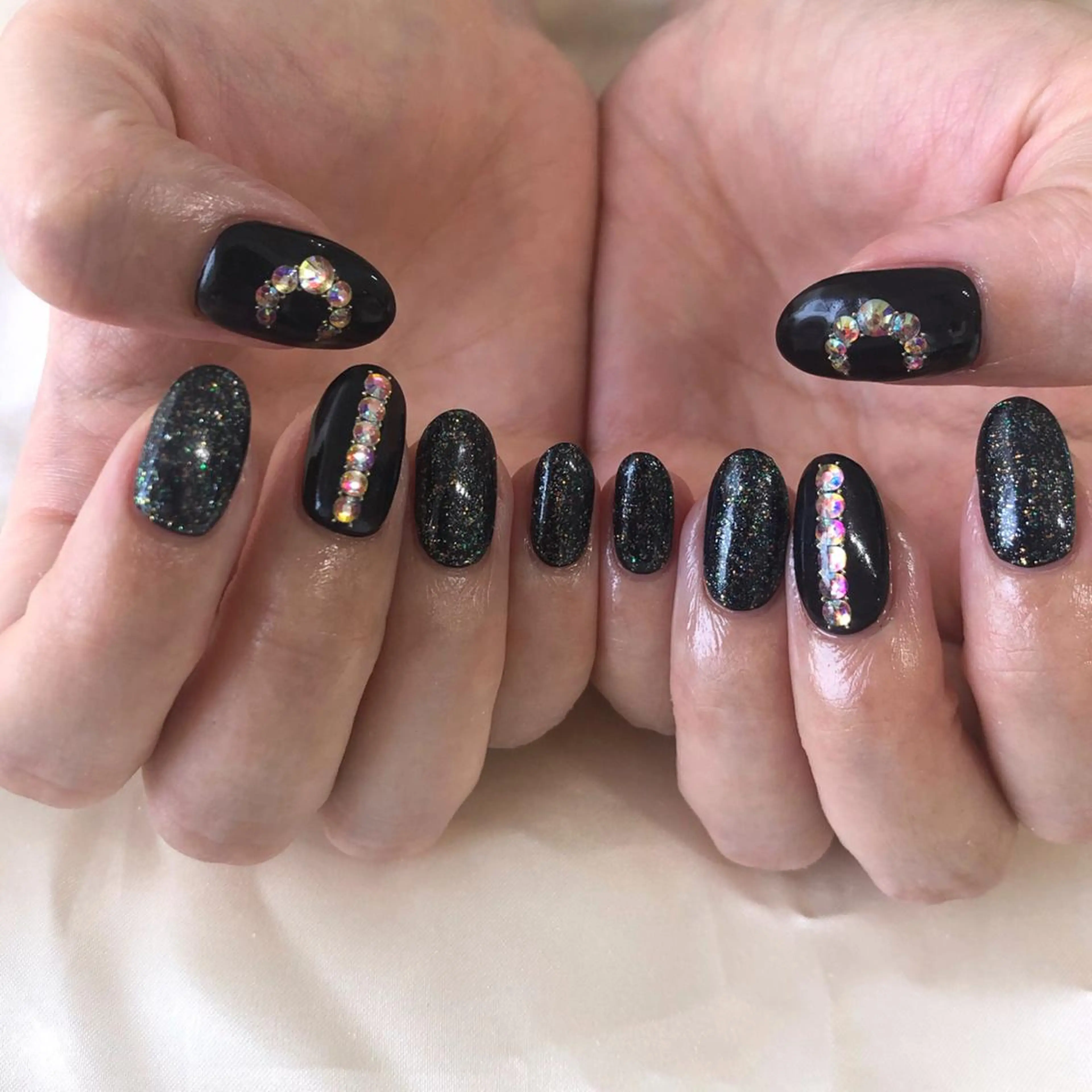 ネイル ハンドネイル ViViA momokaのネイルデザイン