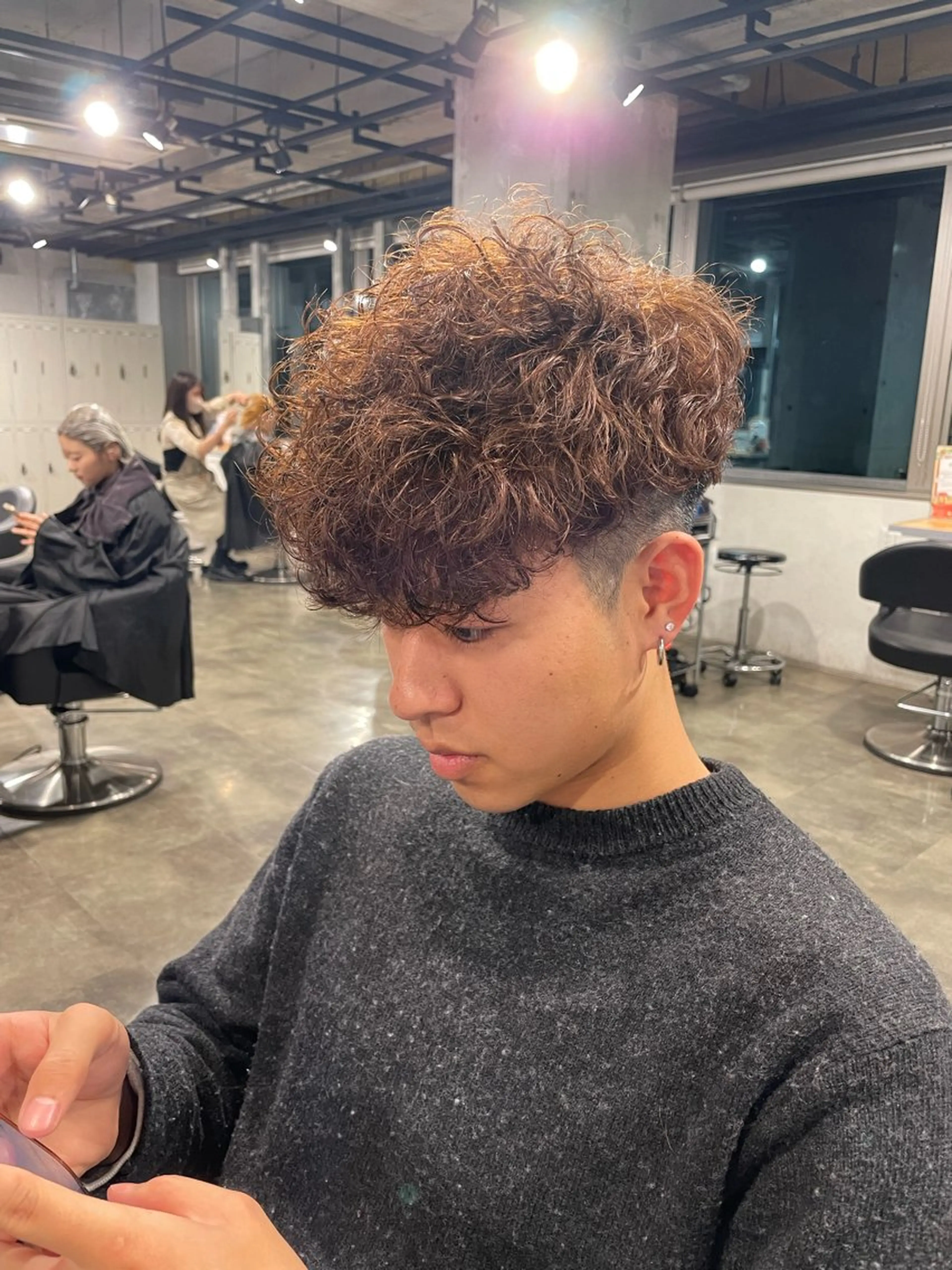 パーマ メンズ ヘアカラー トリートメント ヘアセット 艶髪/透明感🪽 DISCO🪽のヘアスタイル