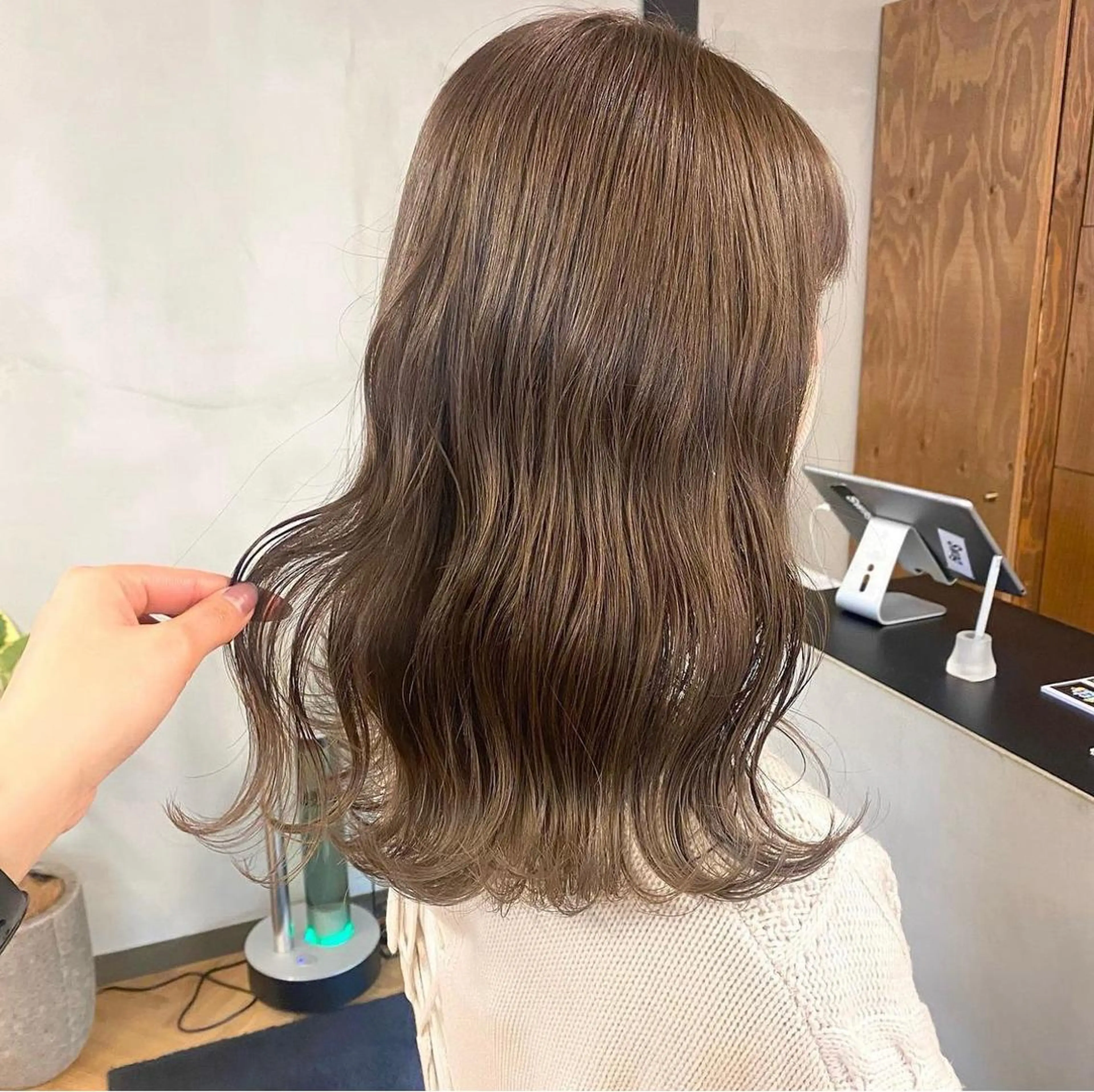 セミロング カラー パーマ ヘアアレンジ メンズ キッズ ネイル マツエク・マツパ アイブロウ カット ヘアカラー EMANON梅田店所属・前川 朋香のヘアスタイル