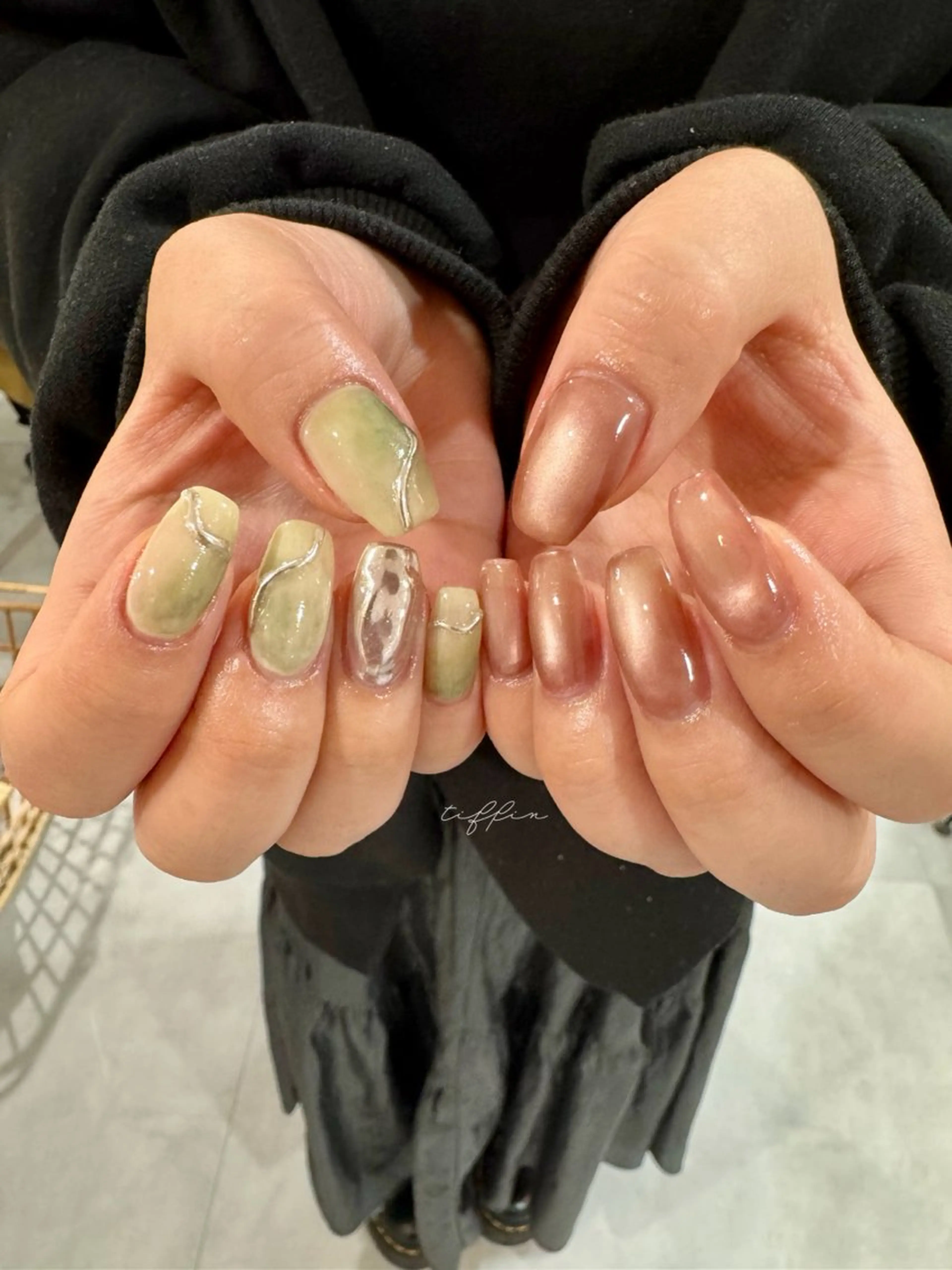 ネイル アートネイル マグネットネイル nail salon tiffinのネイルデザイン