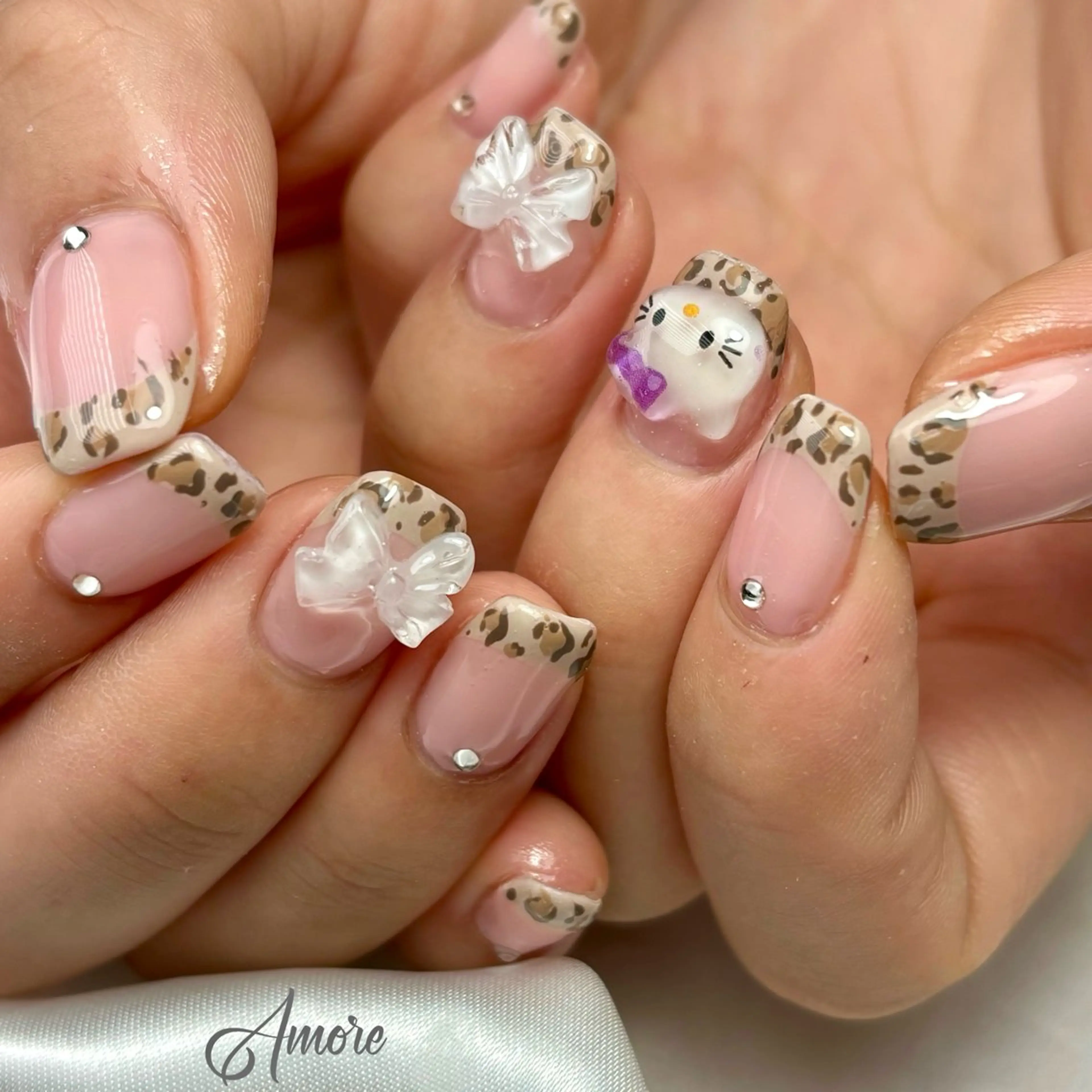 ネイル ジェルネイル キラキラネイル 韓国ネイル マグネットネイル パラジェル You kyehwaのネイルデザイン