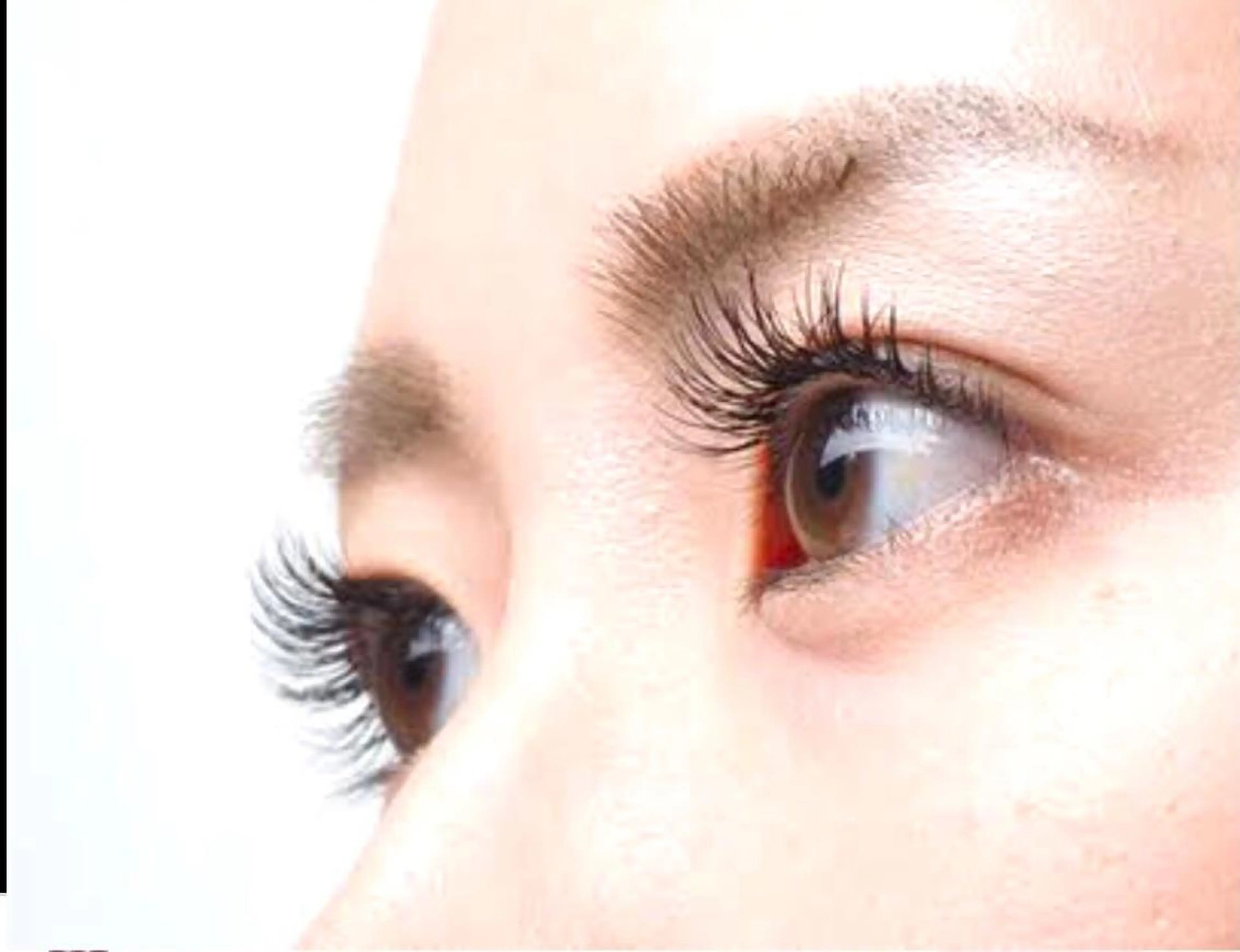 マツエク・マツパ コマツ ユミのヘアスタイル