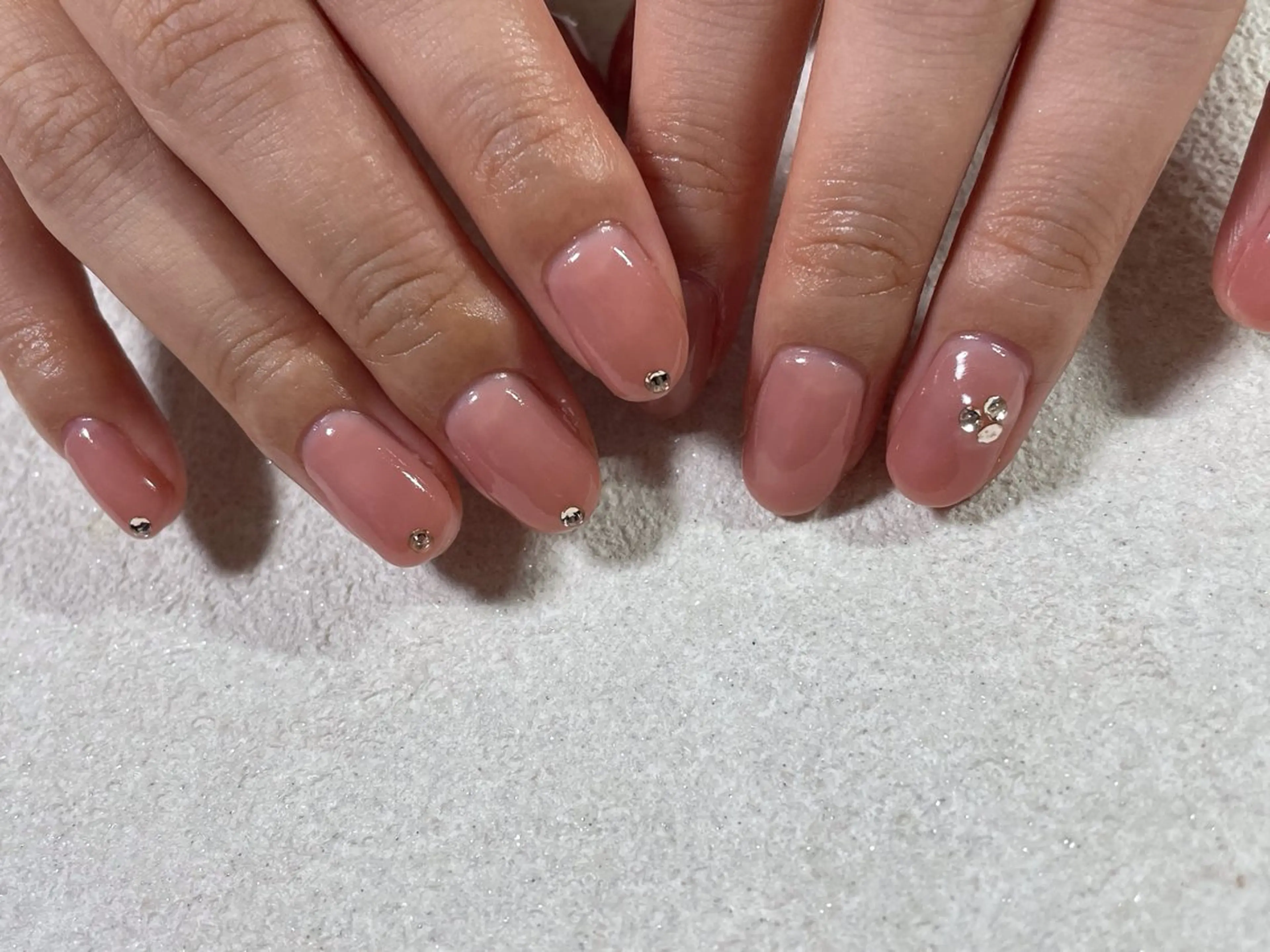 ネイル オーロラネイル フットネイル フレンチネイル ジェルネイル 韓国ネイル ハンドネイル kiki nail &brow二子玉川の眉毛・アイブロウイメージ