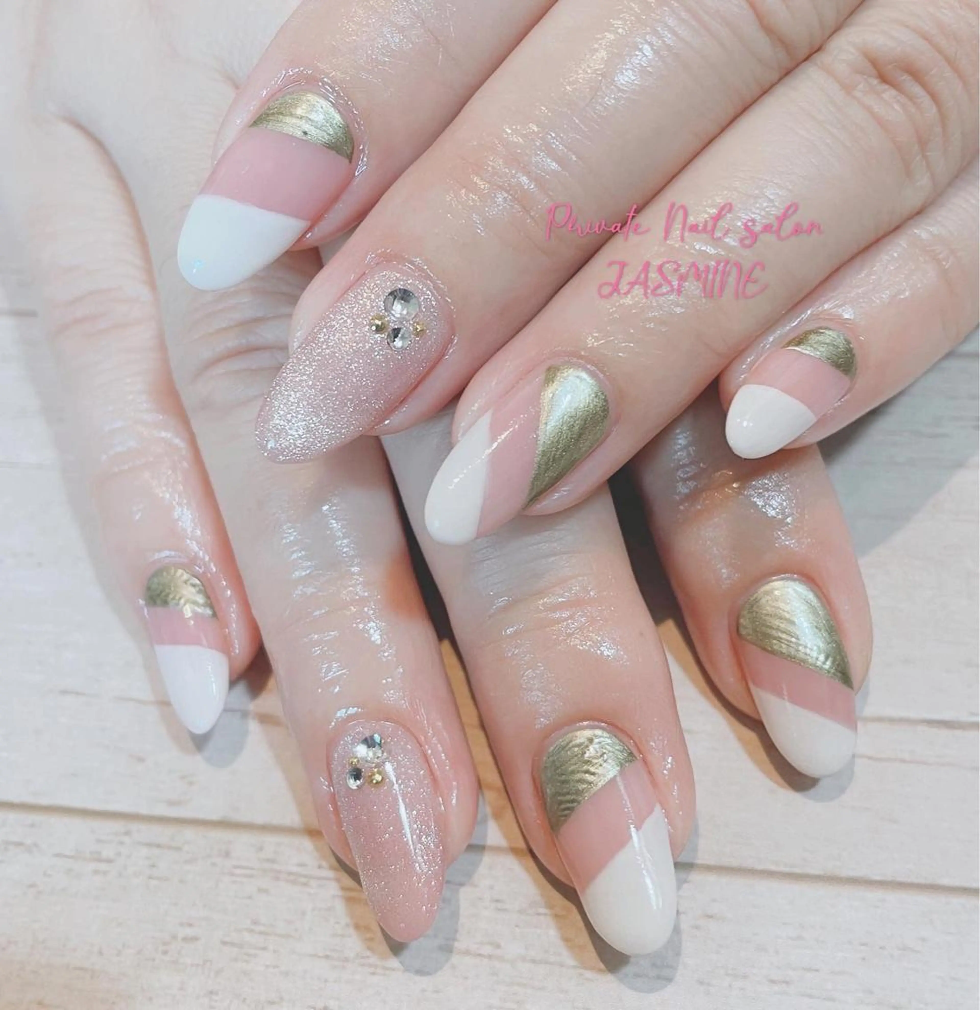 ネイル マグネットネイル ピンク 夏ネイル Nail salon JASMINEのネイルデザイン