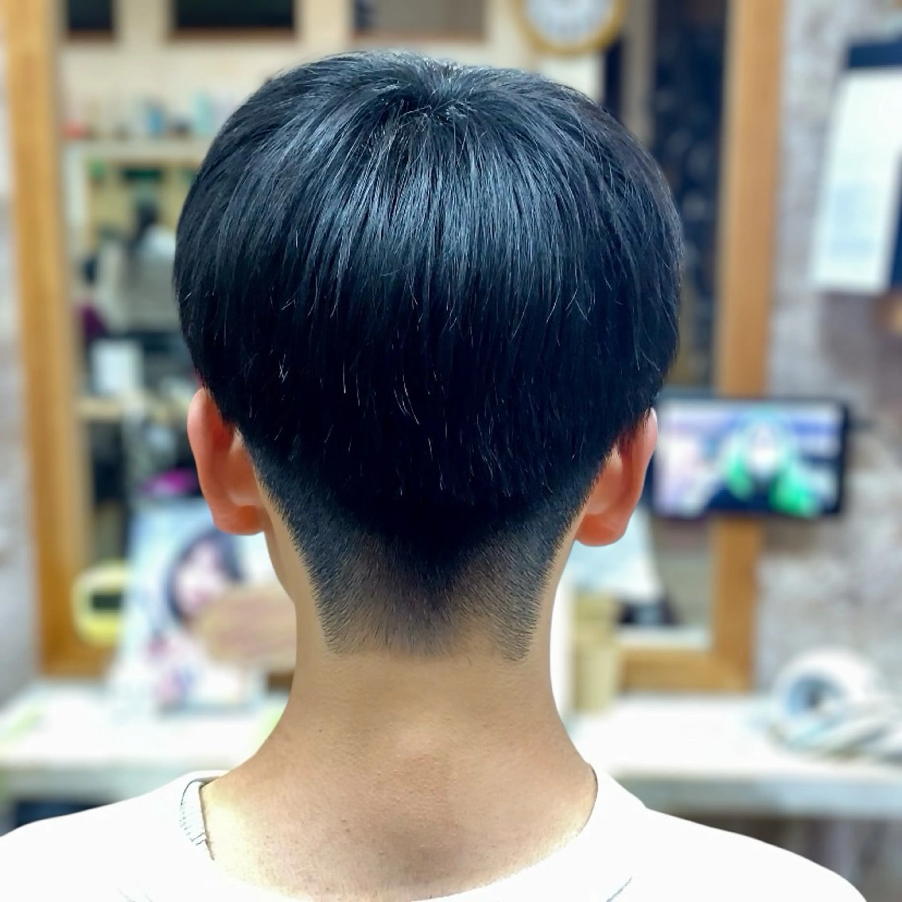 ショート YELLOW CORN 金沢文庫所属・【金沢文庫4分】髪質 改善/縮毛矯正アラタのヘアスタイル