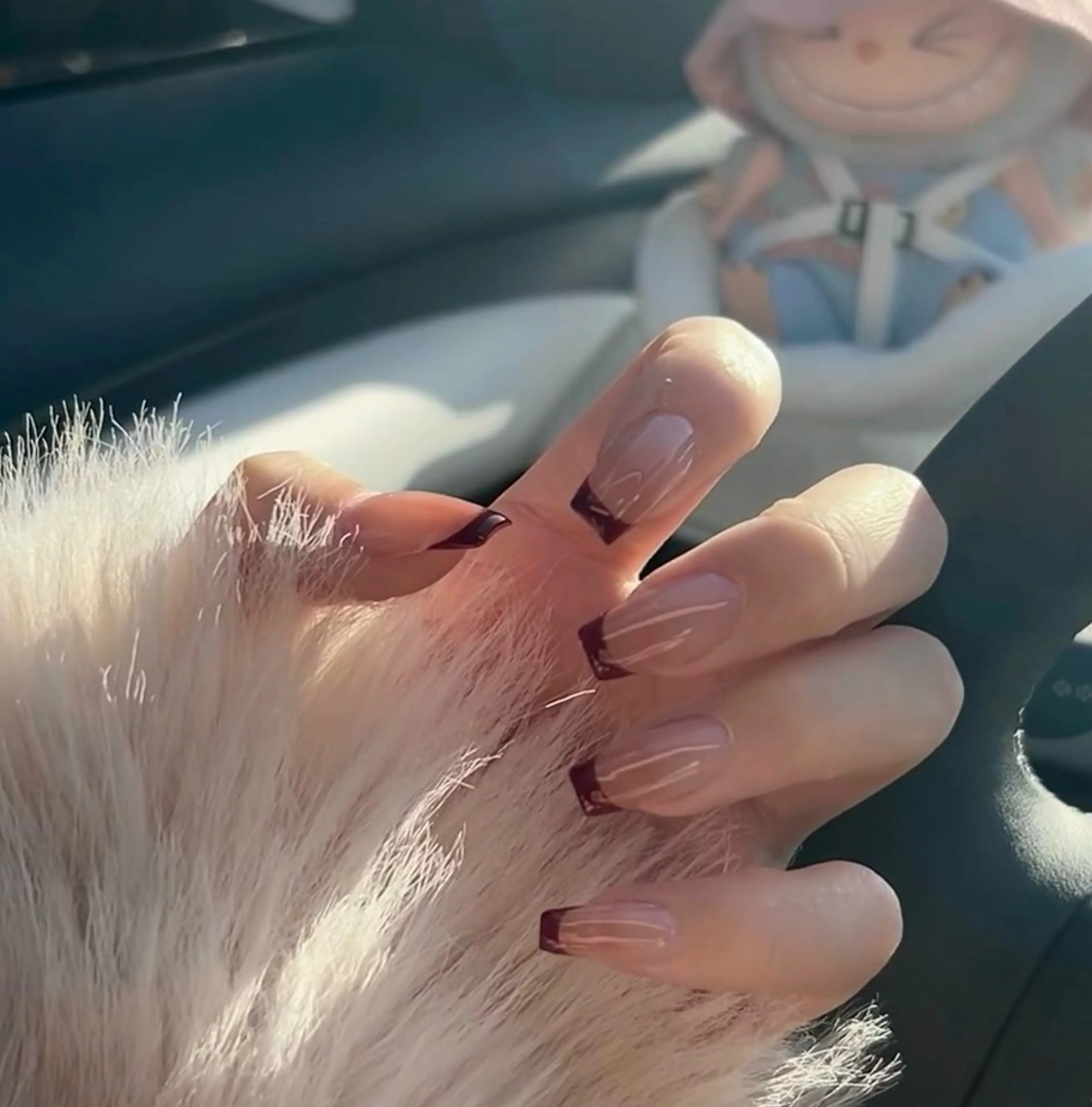 ネイル アートネイル オーロラネイル チークネイル フレンチネイル ガラスフレンチ ハンドネイル 🎀YooLi Nail salonのネイルデザイン