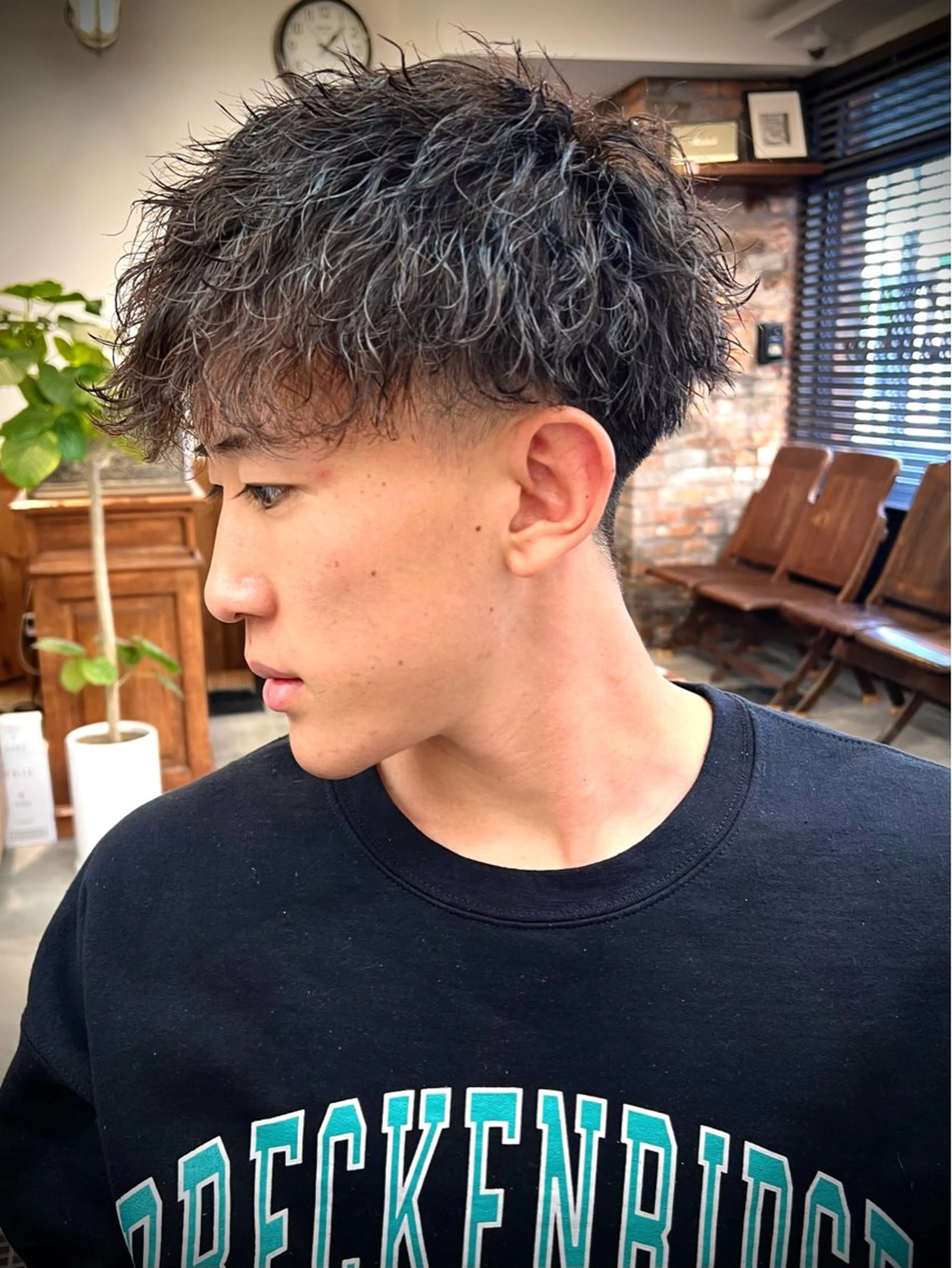 ミディアム メンズパーマ メンズカットYUKIのヘアスタイル