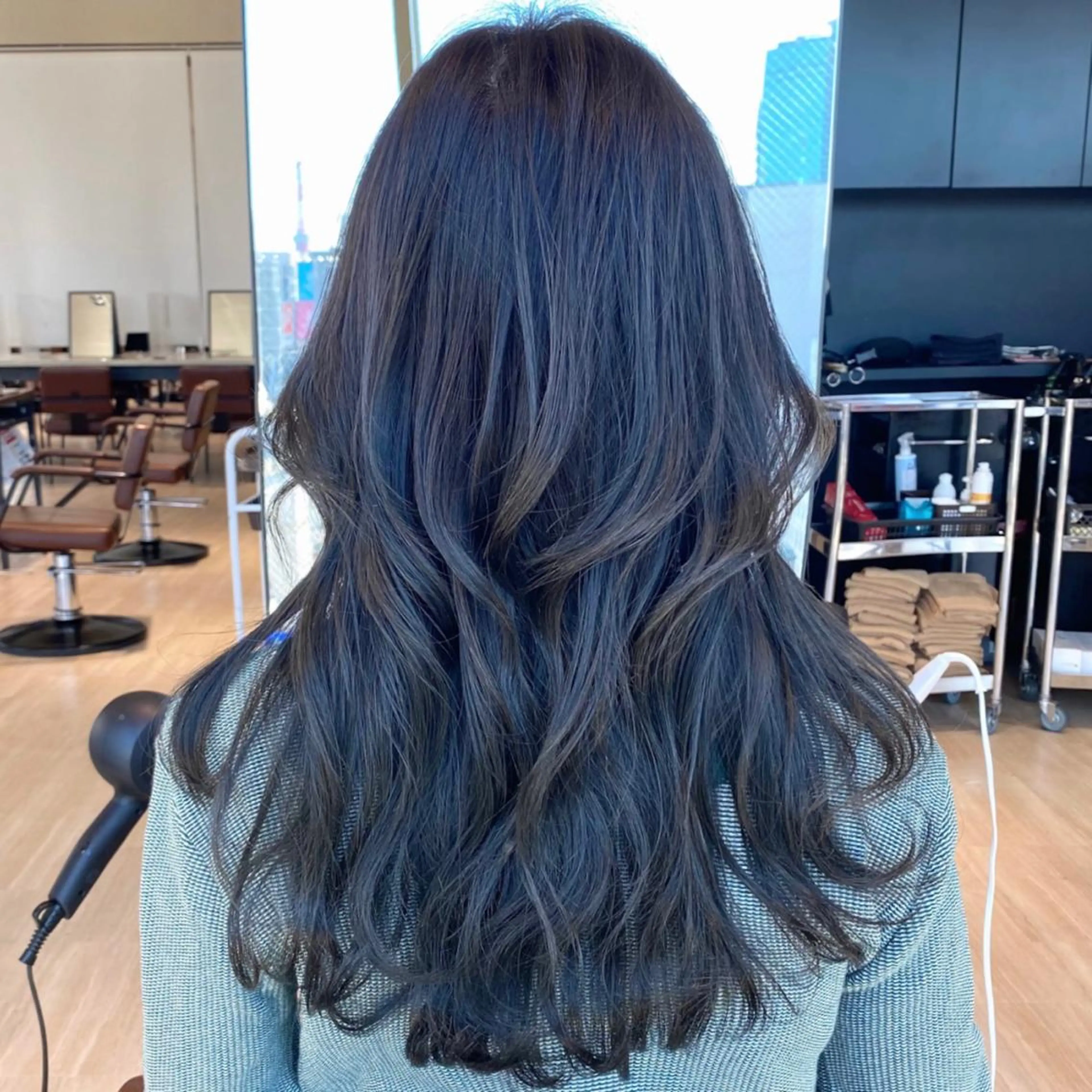 ロング カラー ロングレイヤー レイヤーカット ロング レイヤー/顔周り /透明感🩶高橋大のヘアスタイル