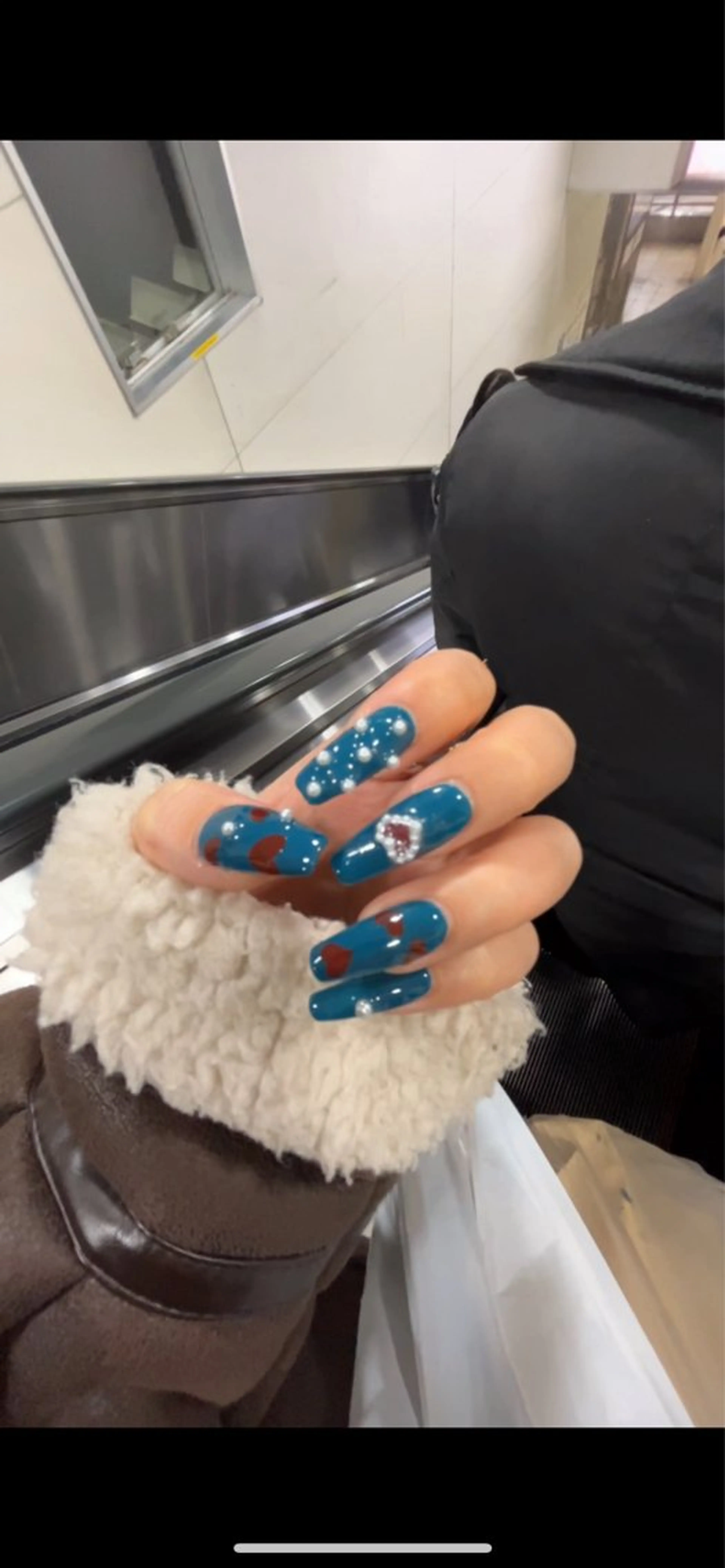 ネイル 透明感カラー✨🥣 /ミクのヘアスタイル