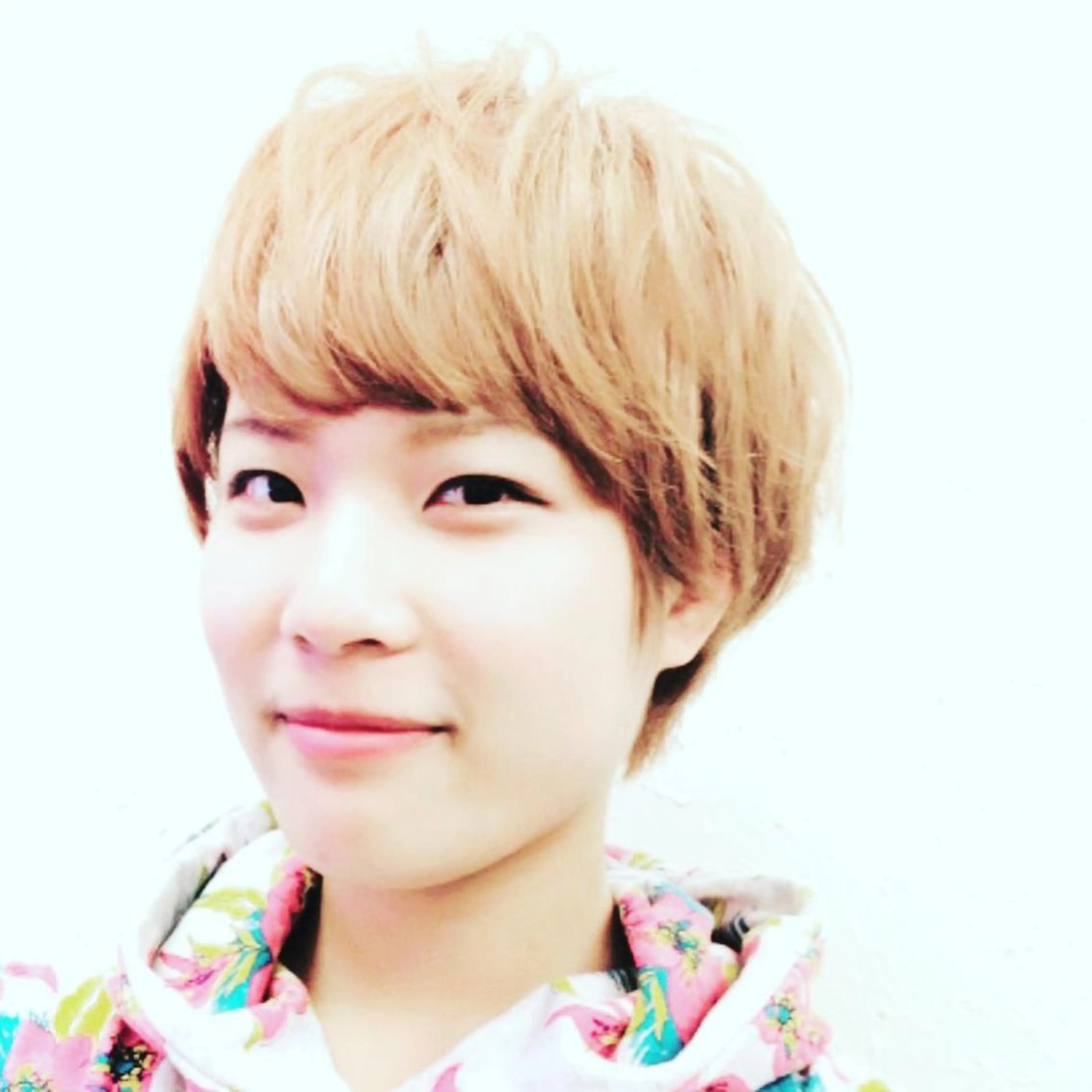 ショート mmagicca. 【 まじか. 】のネイルデザイン