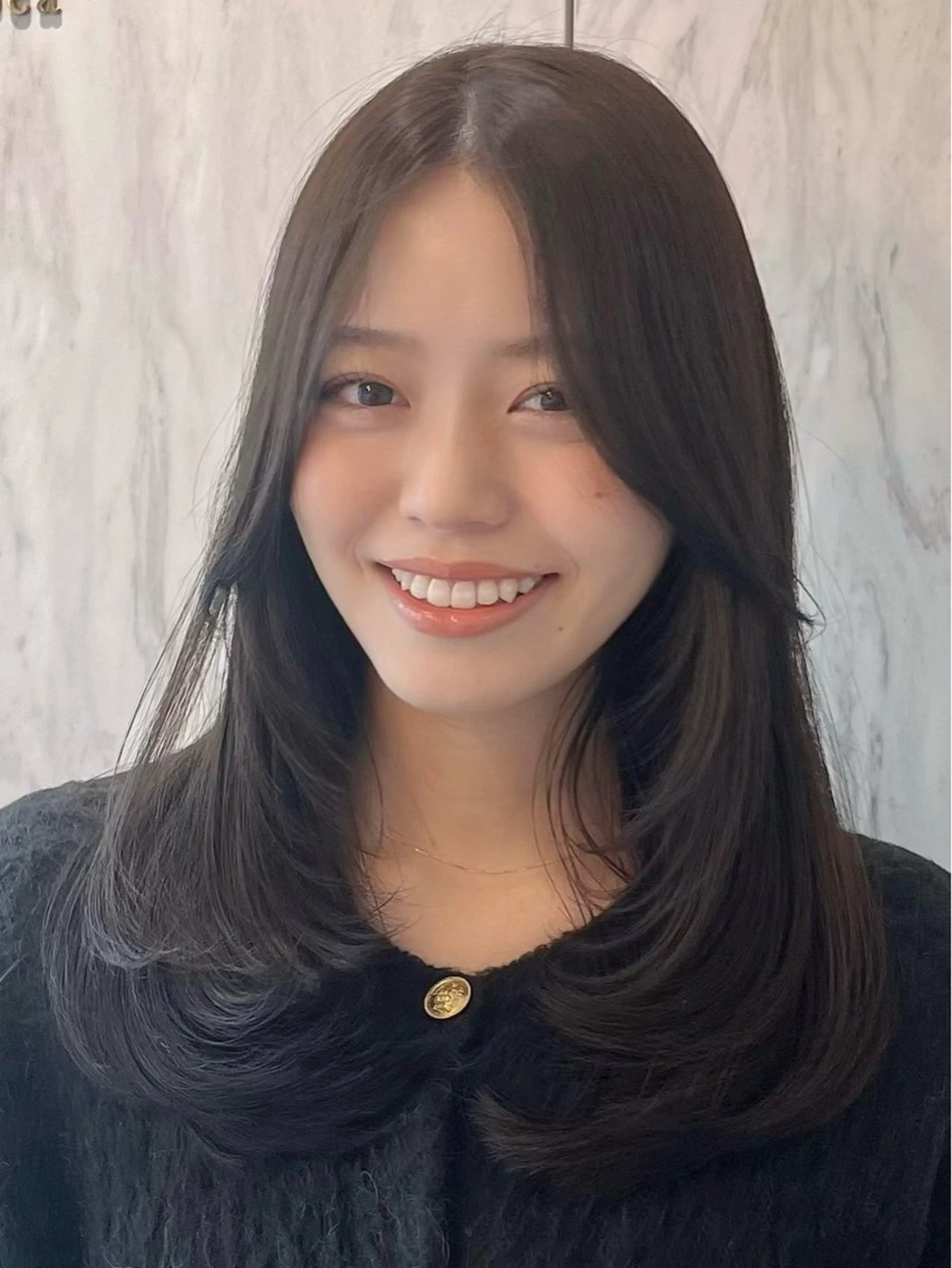 ロング カラー パーマ ヘアアレンジ メンズ キッズ カット トリートメント 新宿/小顔レイヤー/ 顔まわり/西慶太朗のヘアスタイル