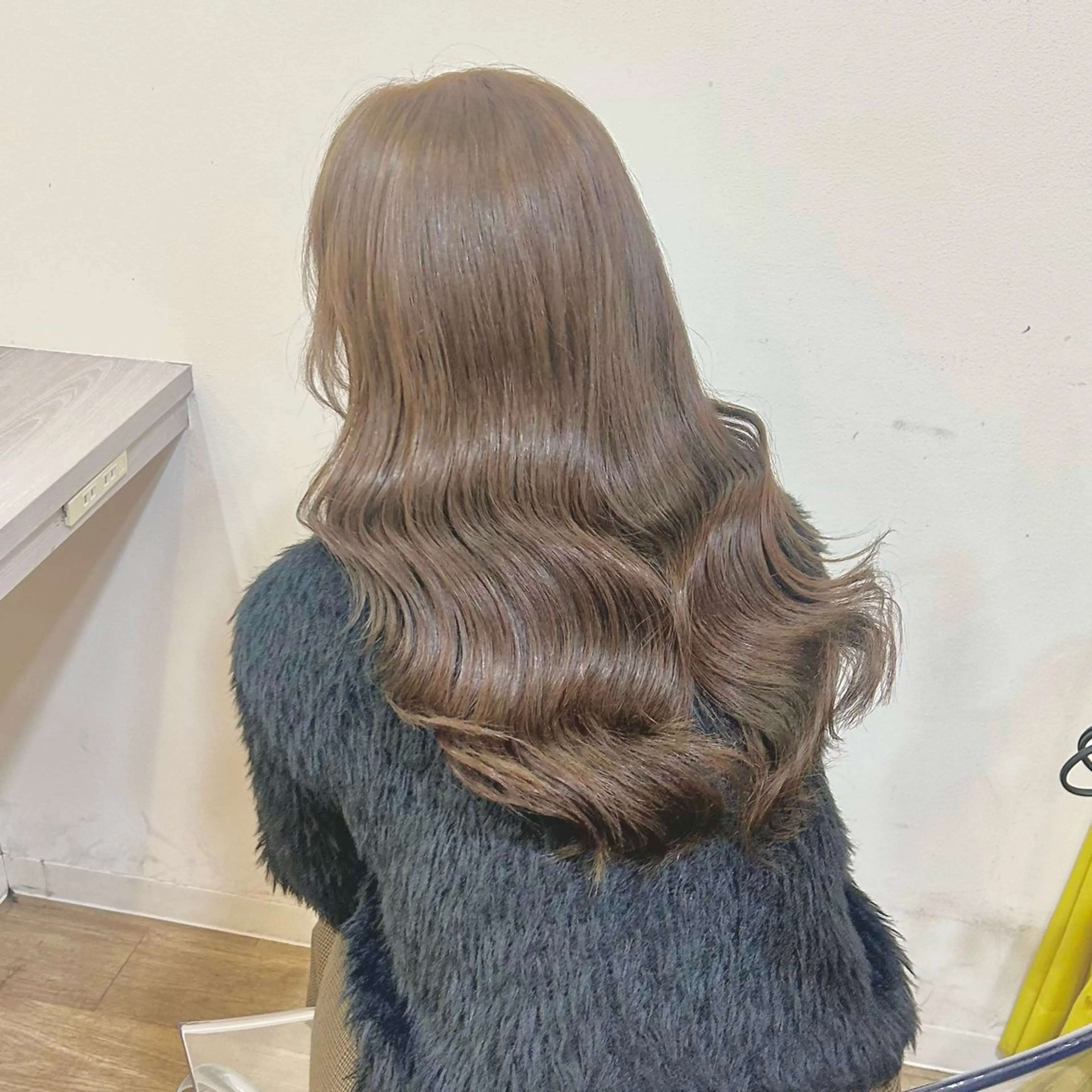 ロング カラー ベージュカラー ブリーチ ブラウンカラー 透明感カラー グレージュ ヘアカラー トリートメント ブリーチなしベージュ /ヘアセット/ミユのヘアスタイル
