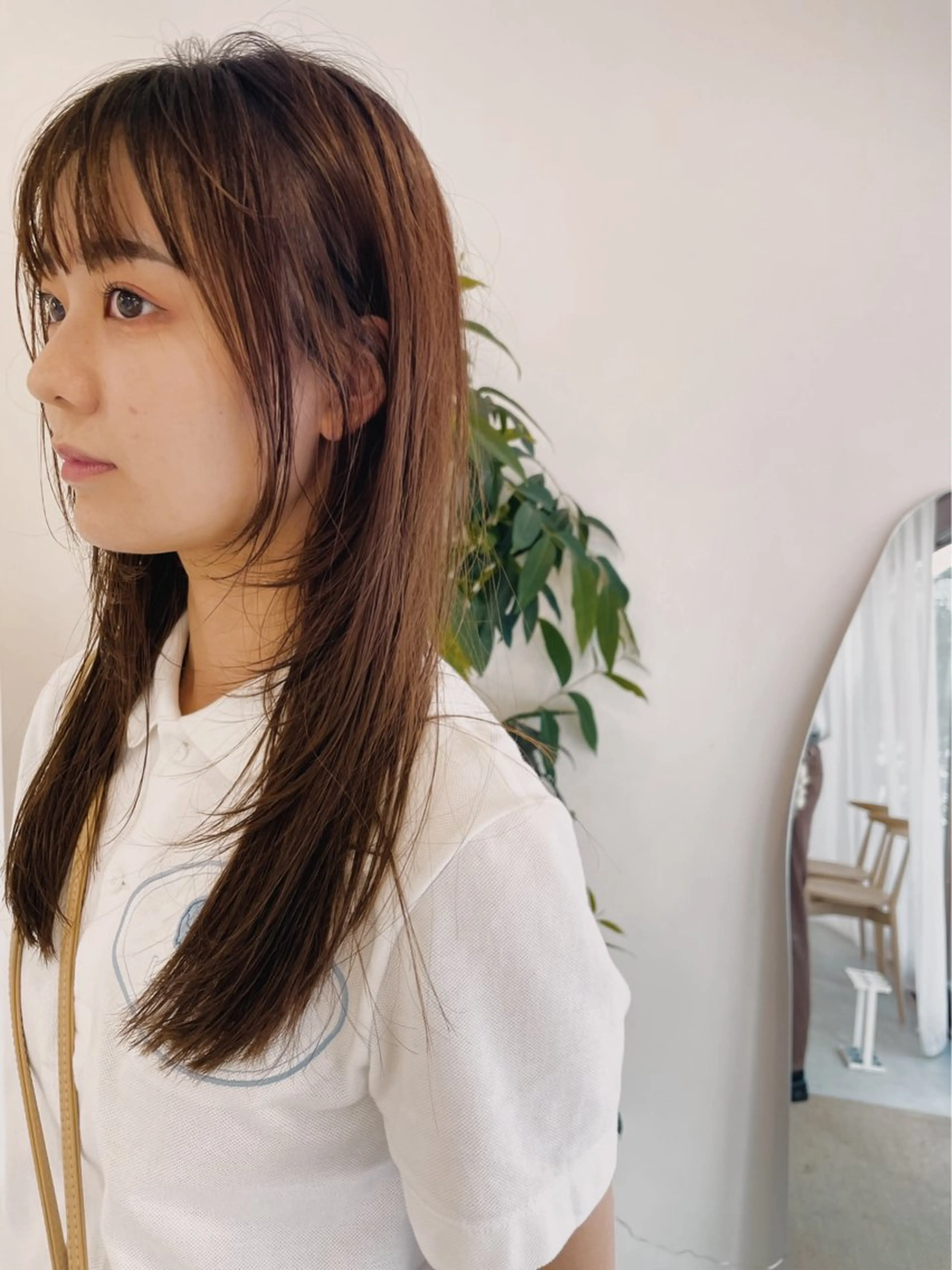 セミロング カラー 可愛いパーマスタイル といえばISSEYのヘアスタイル