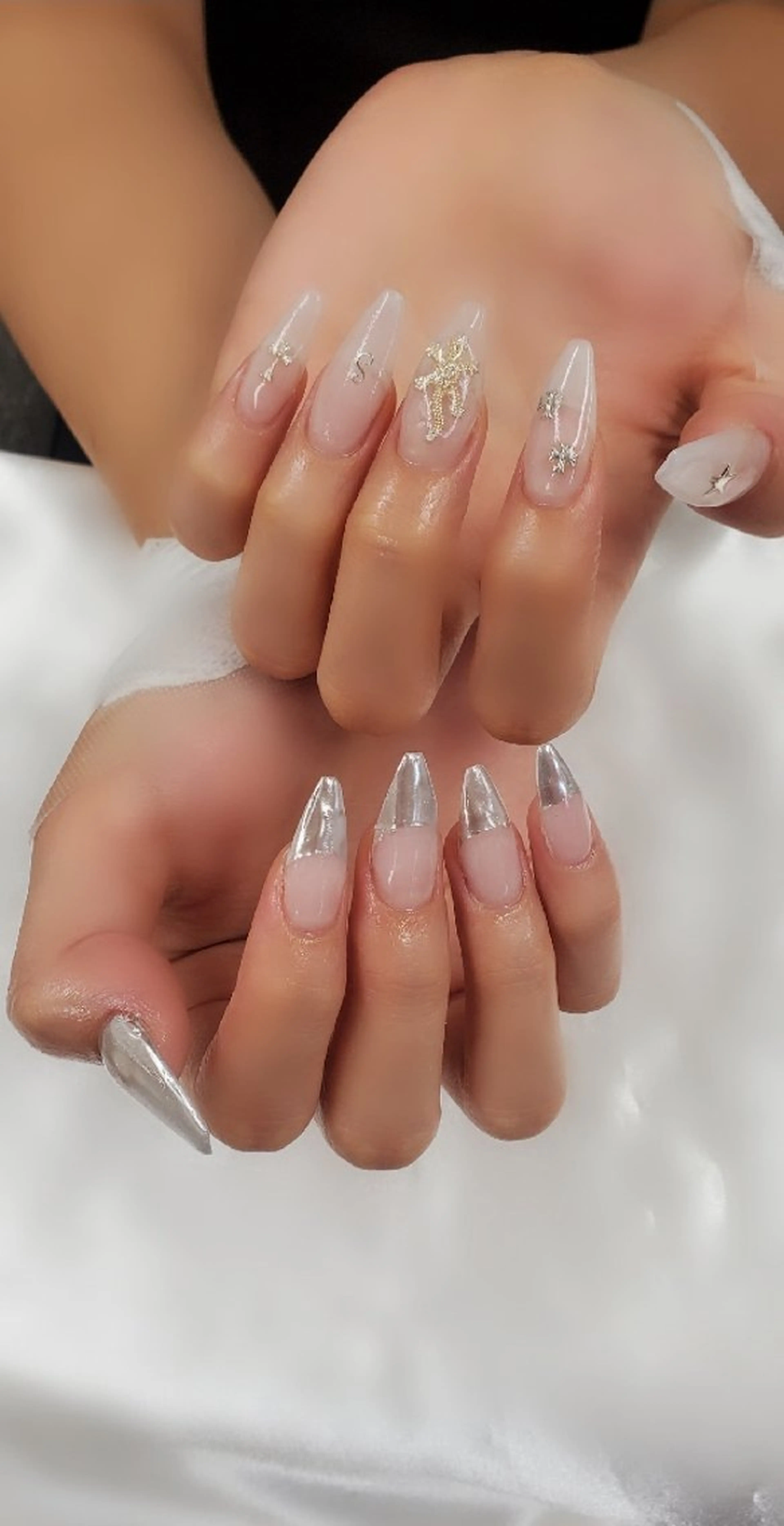 ネイル ミラーネイル スカルプネイル シルバー ホワイト ハンドネイル Nail 🌱TSUBASAのネイルデザイン