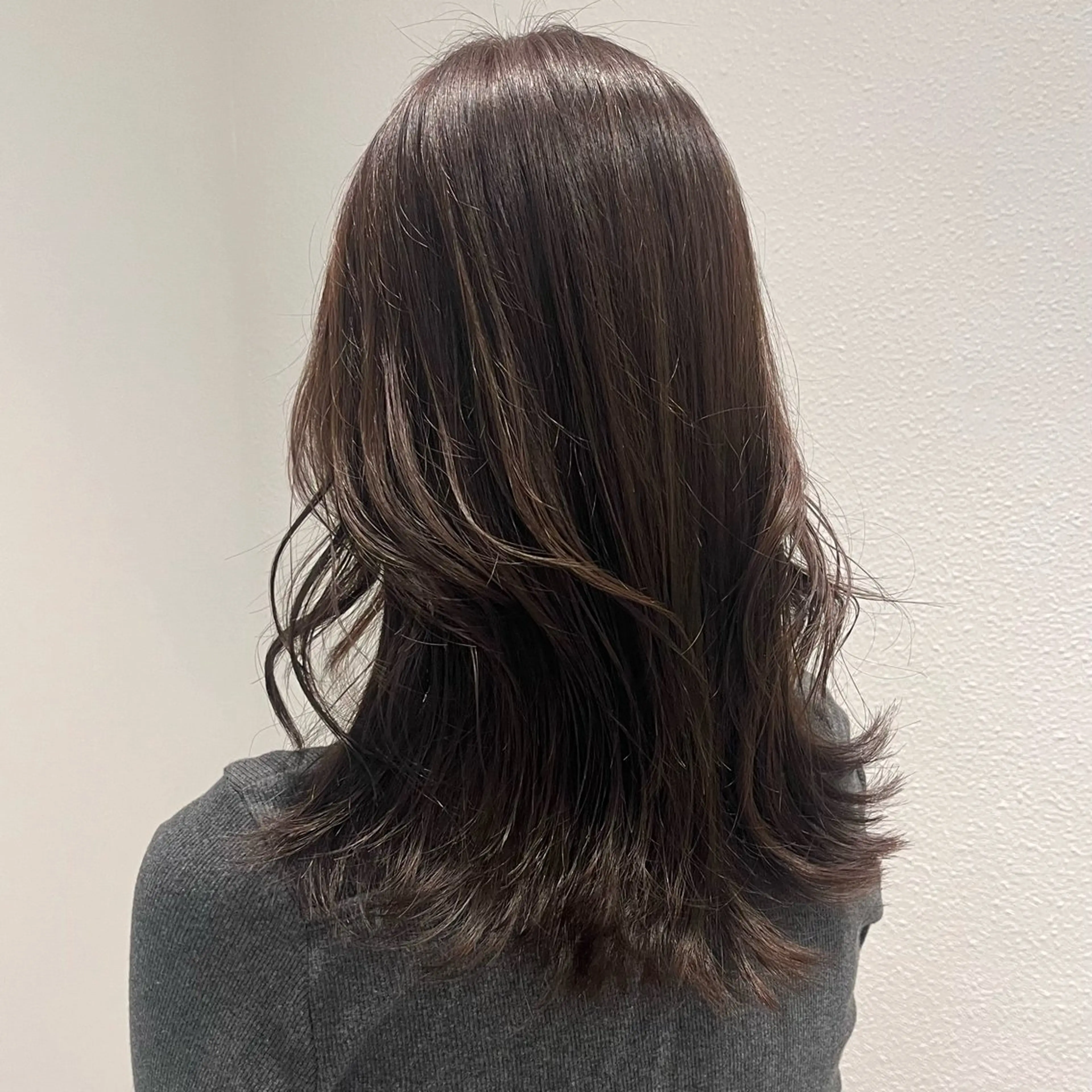 セミロング STYLE 相模大野のヘアスタイル