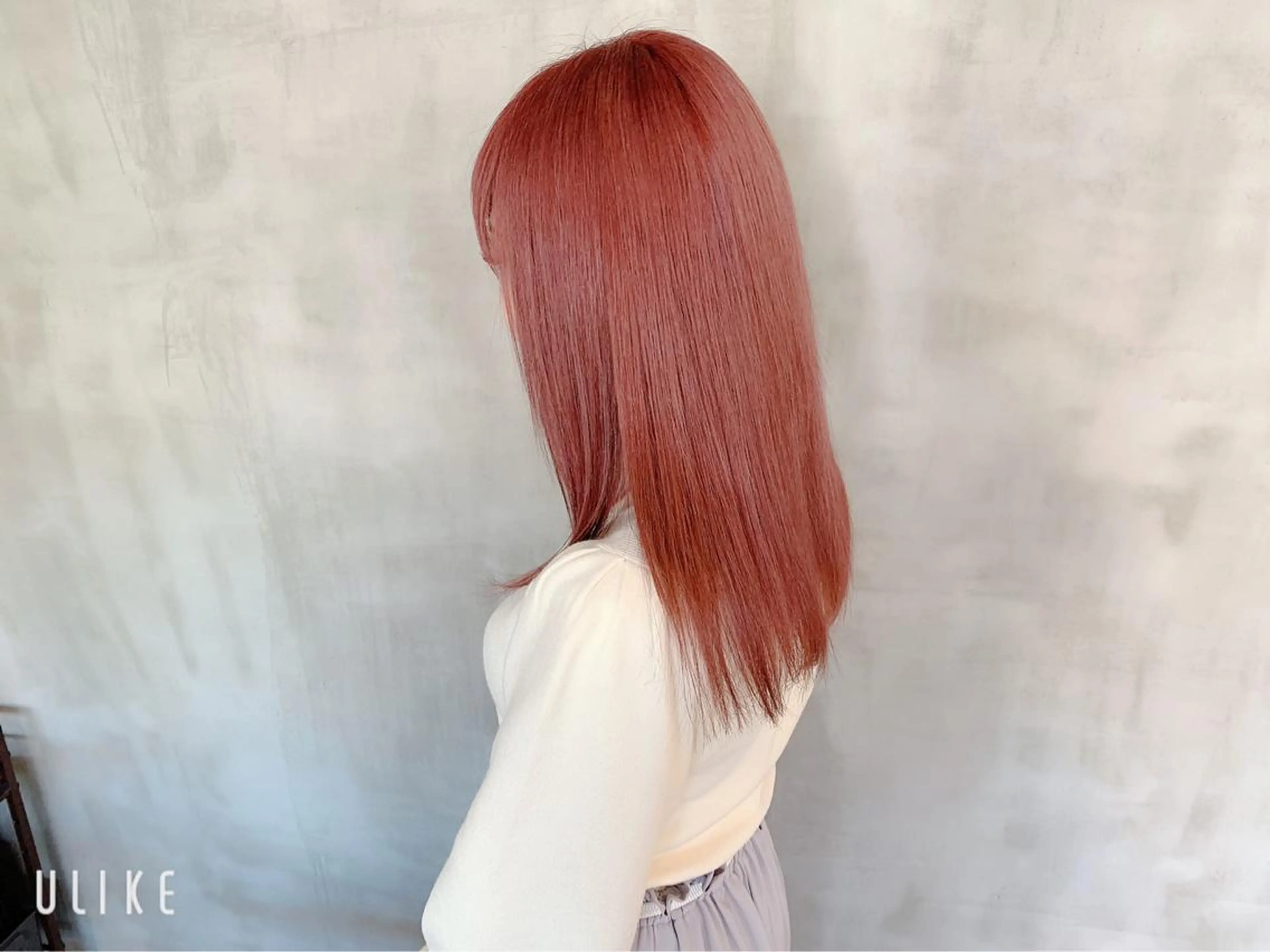 セミロング カラー 鈴木 美紅のヘアスタイル